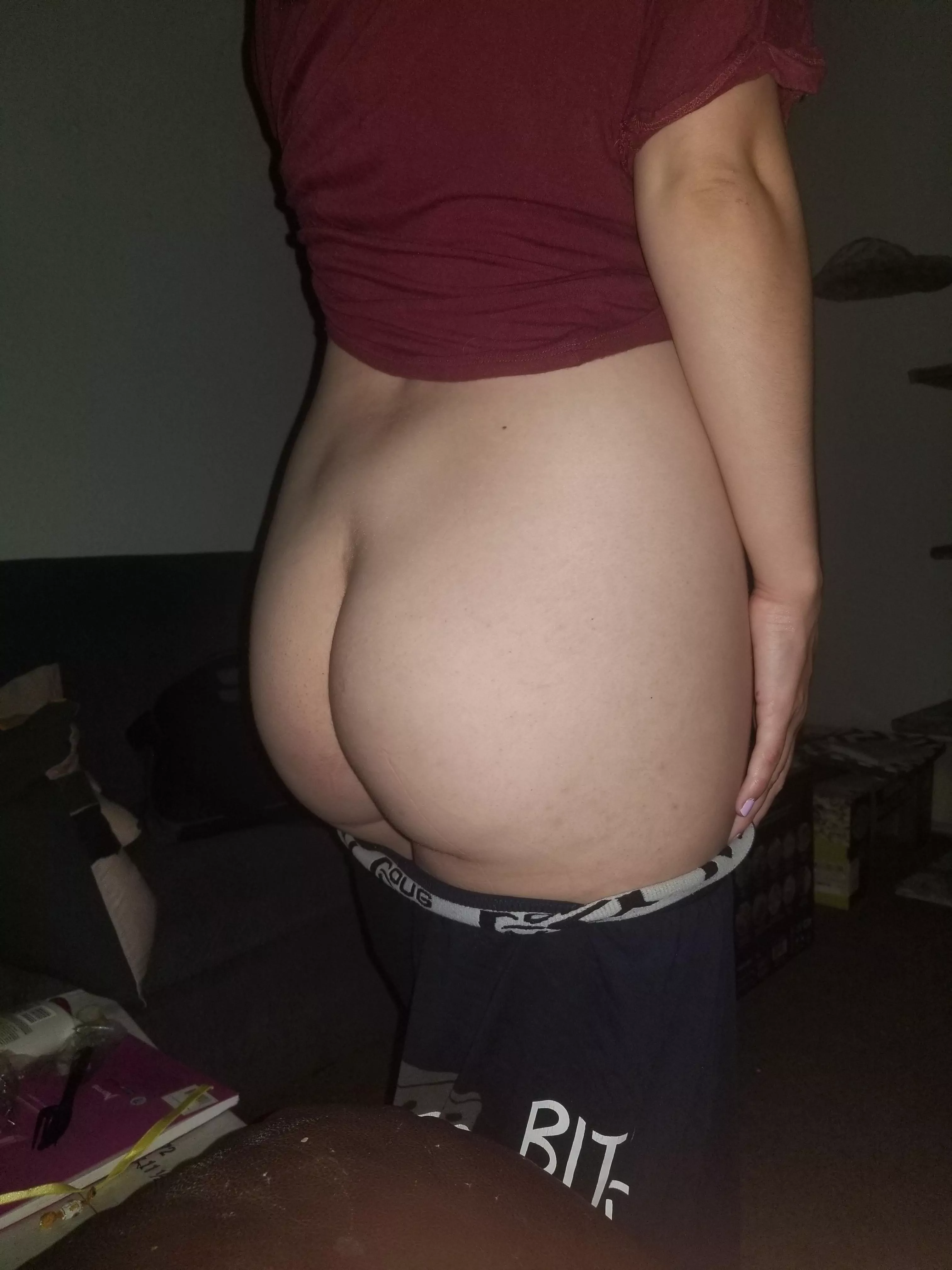 here is my rump since it seems to be your favorite part on me [F]