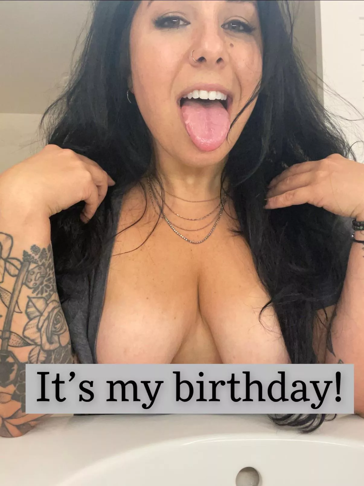 Itâ€™s my birthday! Drop me a warm gift right here. ðŸ˜› also offering a 5% discount on my OF!