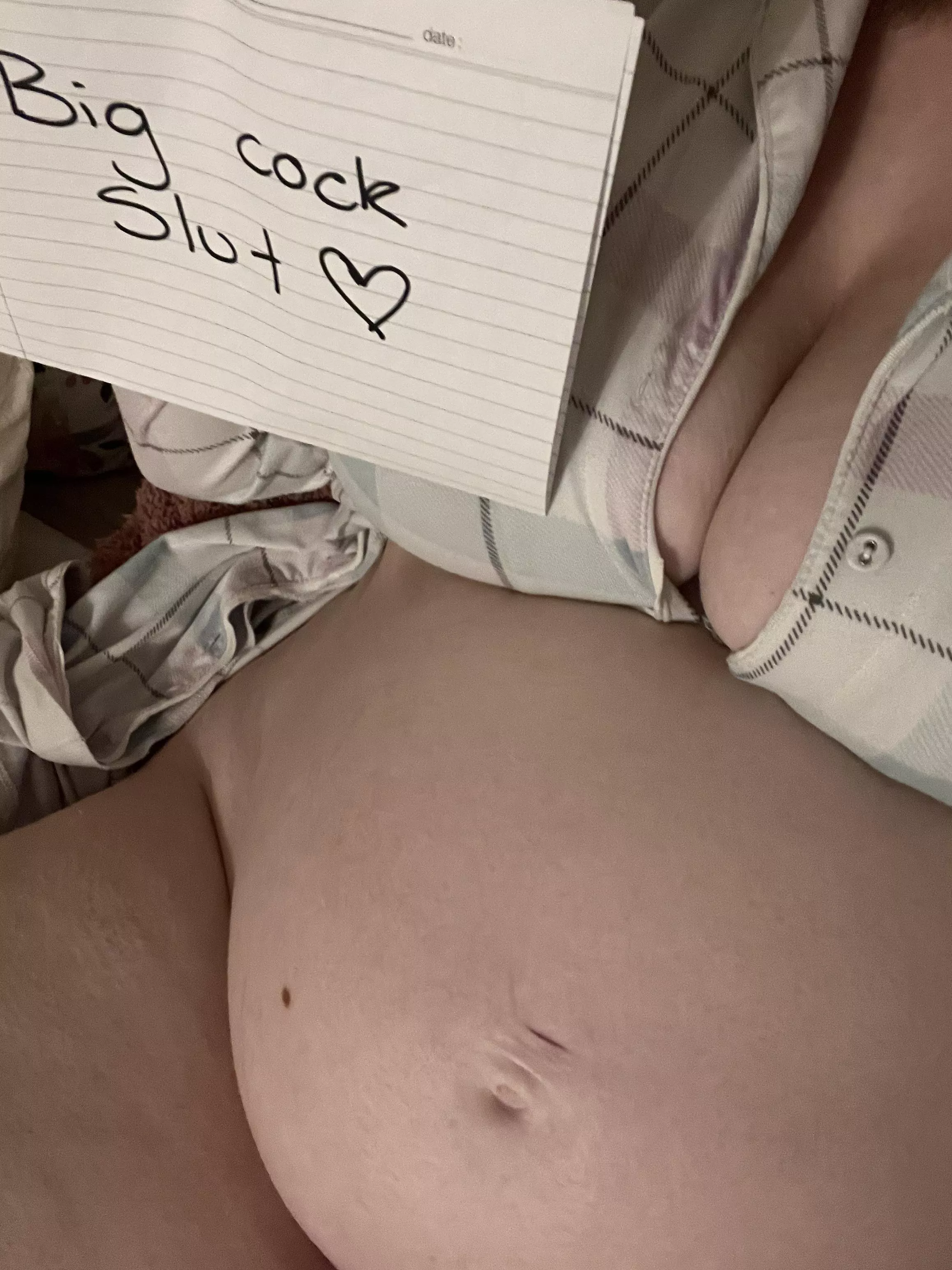 Just a pregnant slut who loves big cock 😈