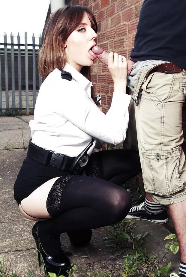 Policewoman Samantha Bentley sucking cock...