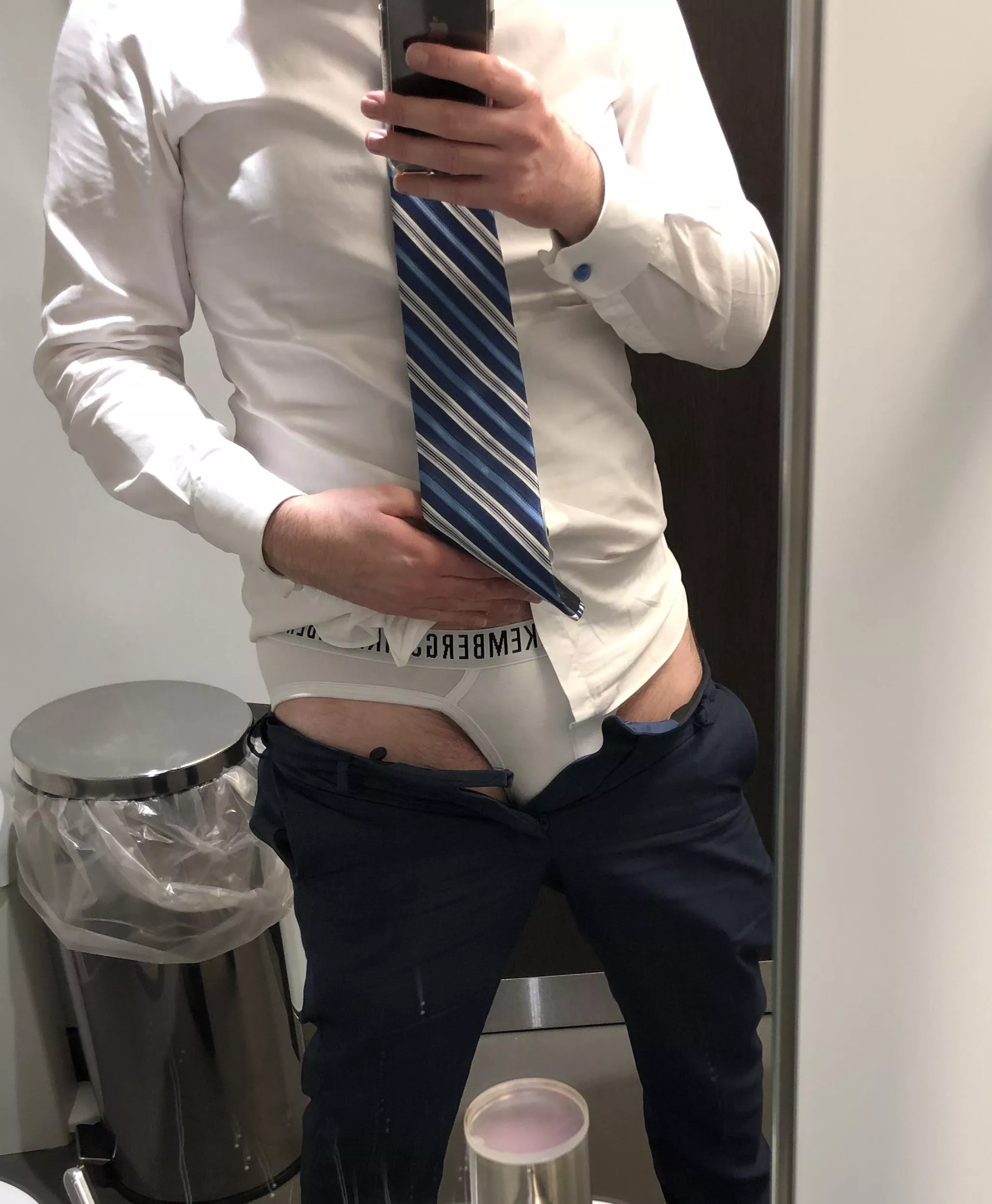 Thereâ€™s two things I donâ€™t like. The first is having to go to the office on Fridays. The second is having to wear a suit on Fridays. Due to visiting executives, today Iâ€™ve had to do to both. After briefs from France on Wednesdays, todayâ€™s briefs 