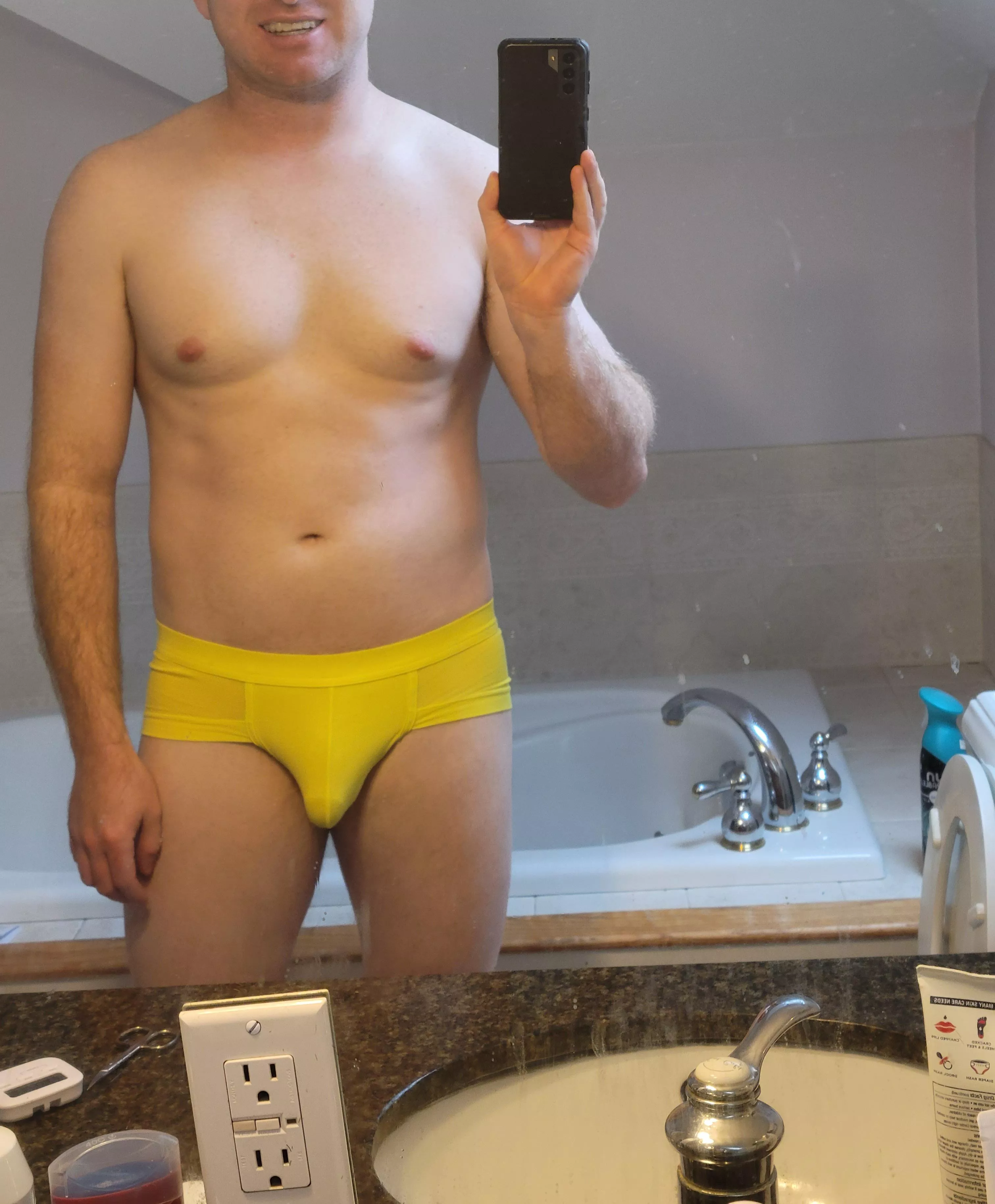 32M, got in some cheeky undies