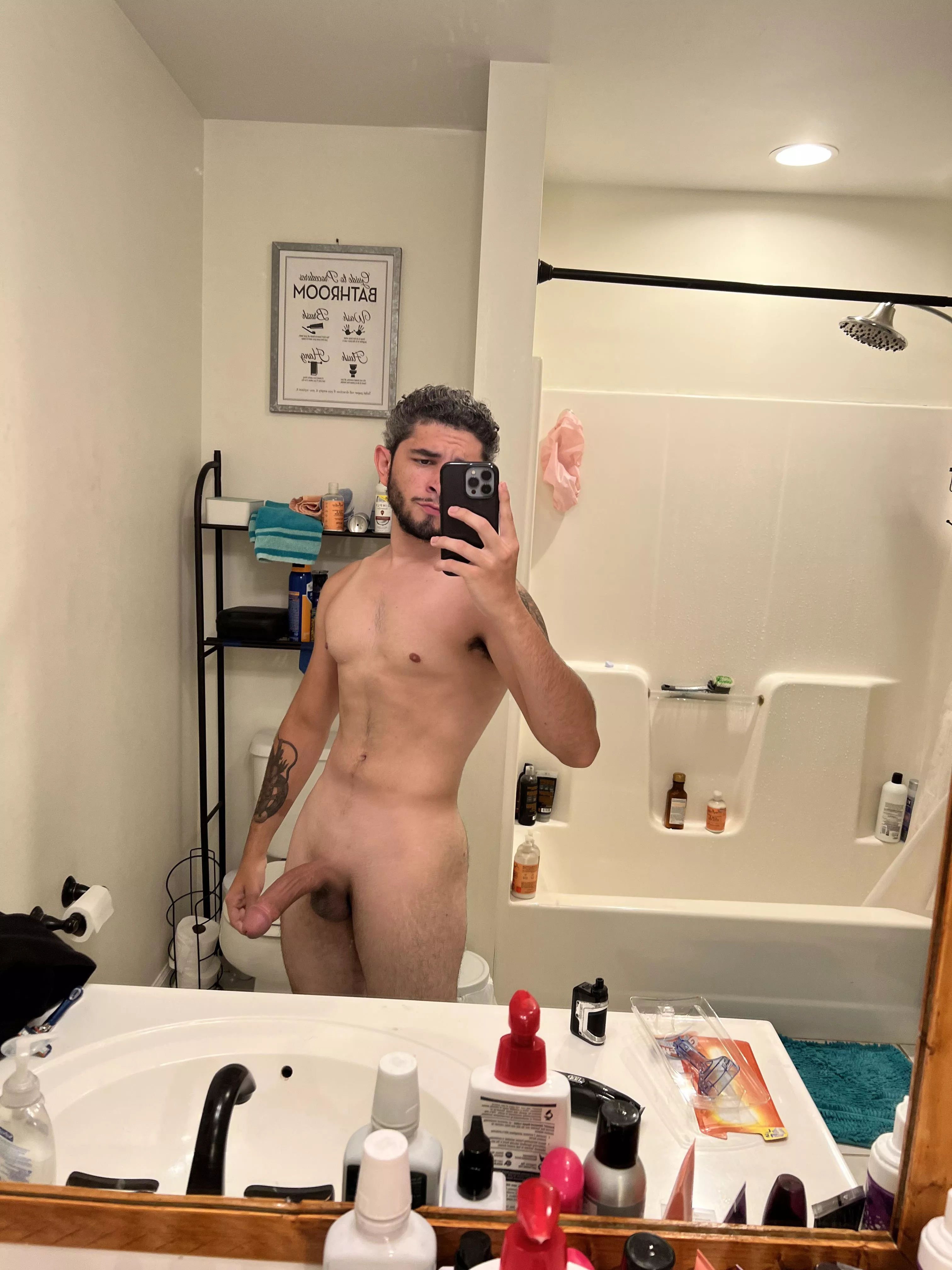 Feeling confident to post myself nude