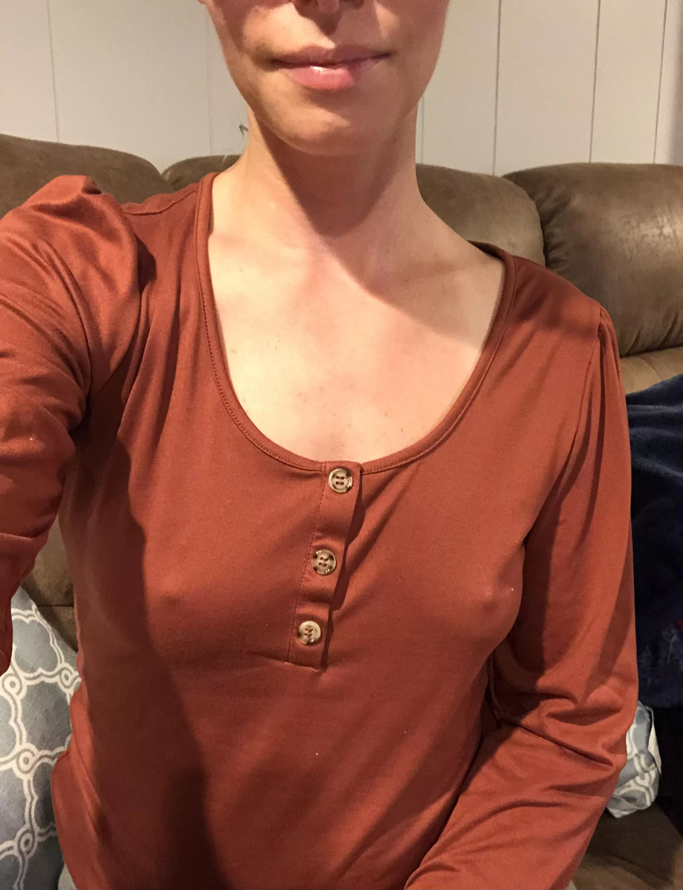 Just your 34y/o MIL[F] neighbor getting comfy on the couch