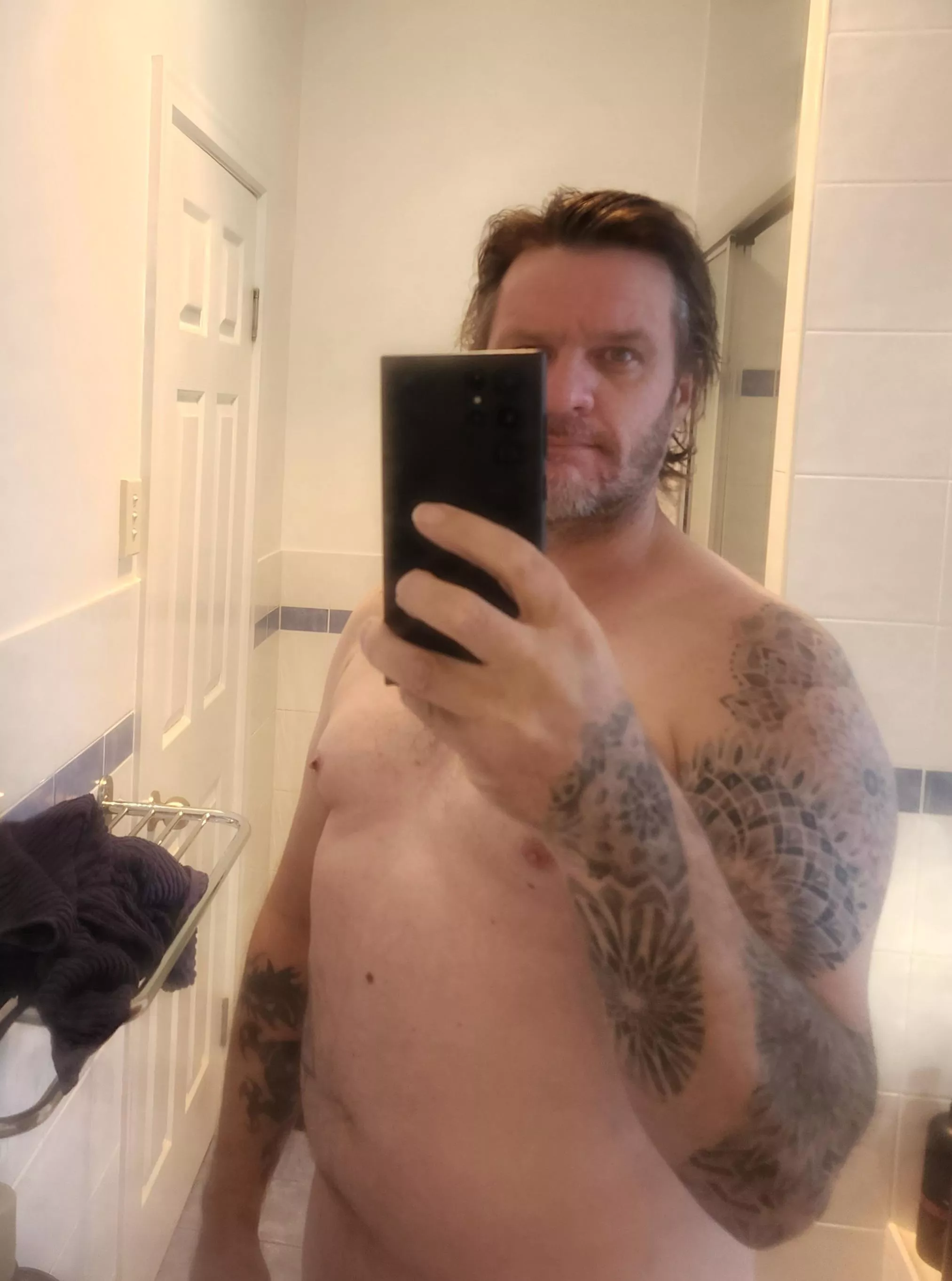 46, Dadbod