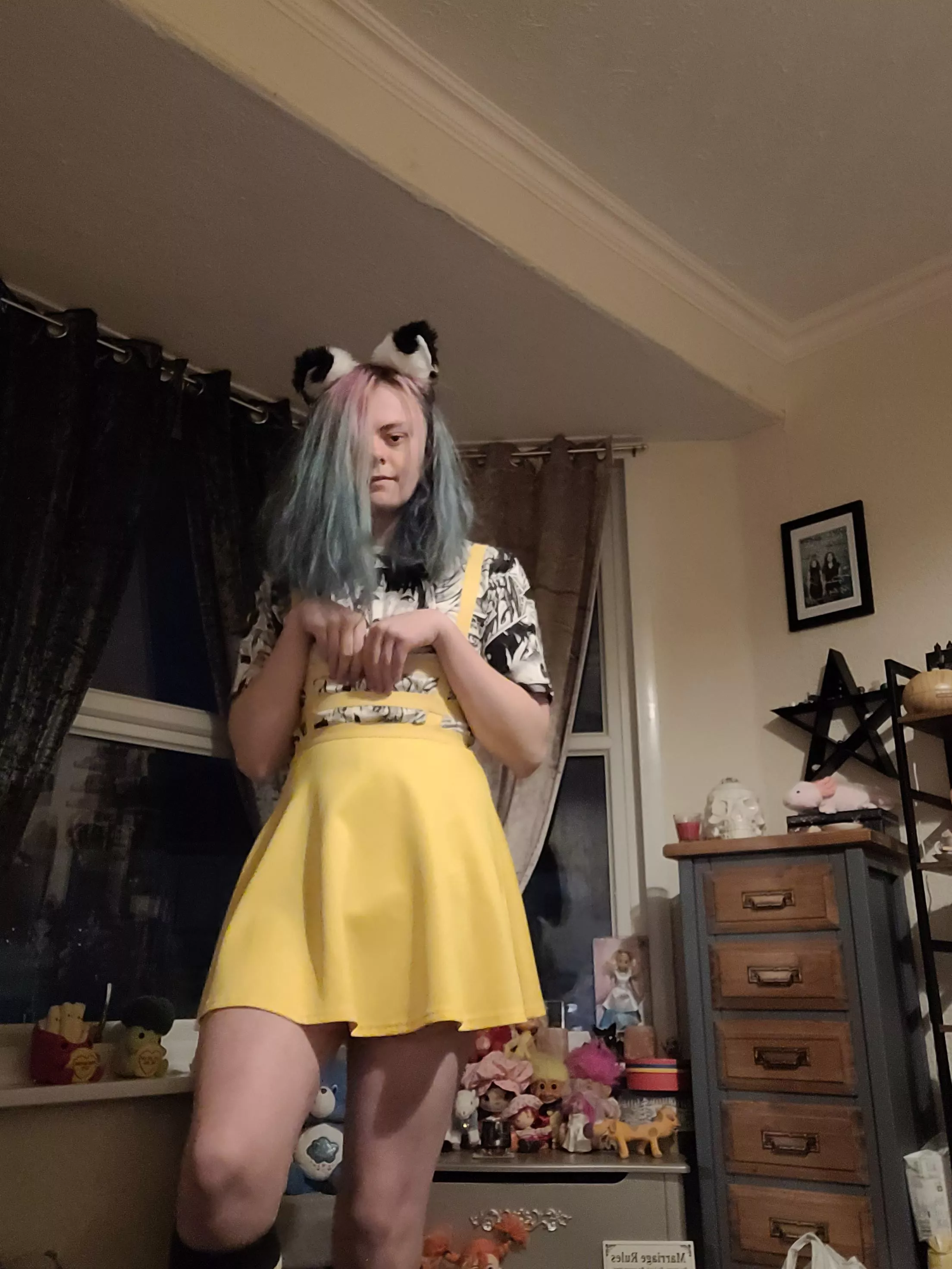 give this neko femboy a head pat?