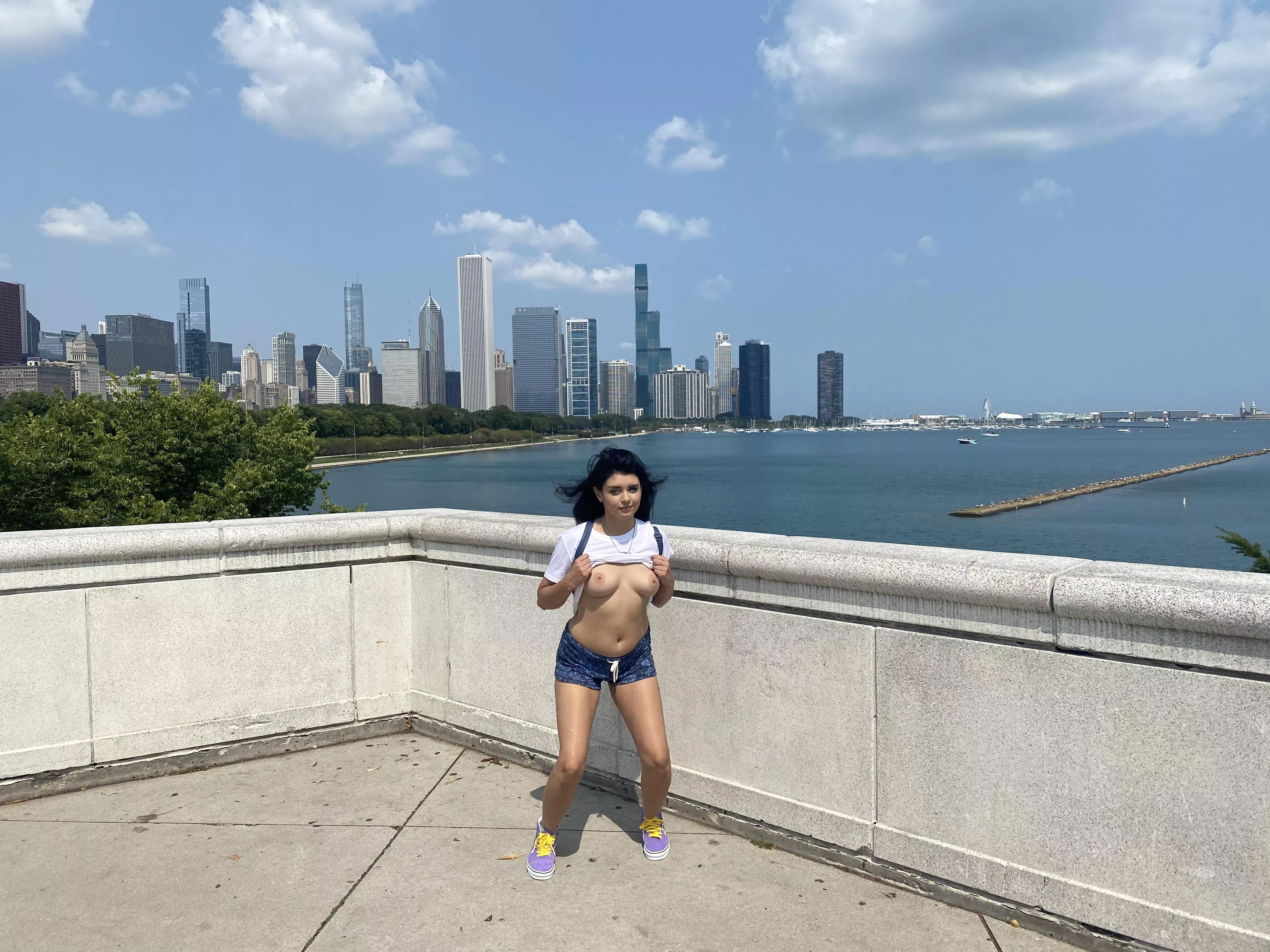 Tits out in Chi town!