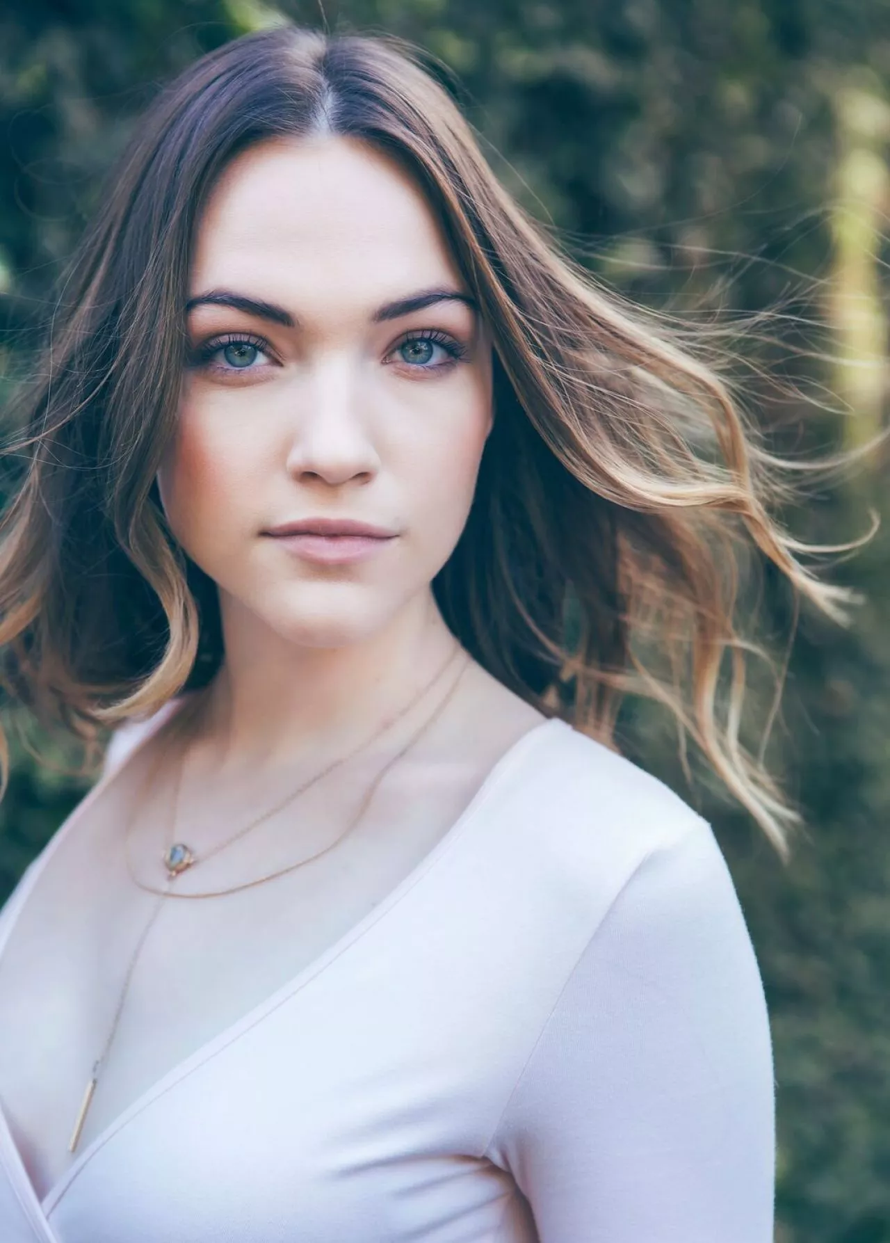 Violett Beane