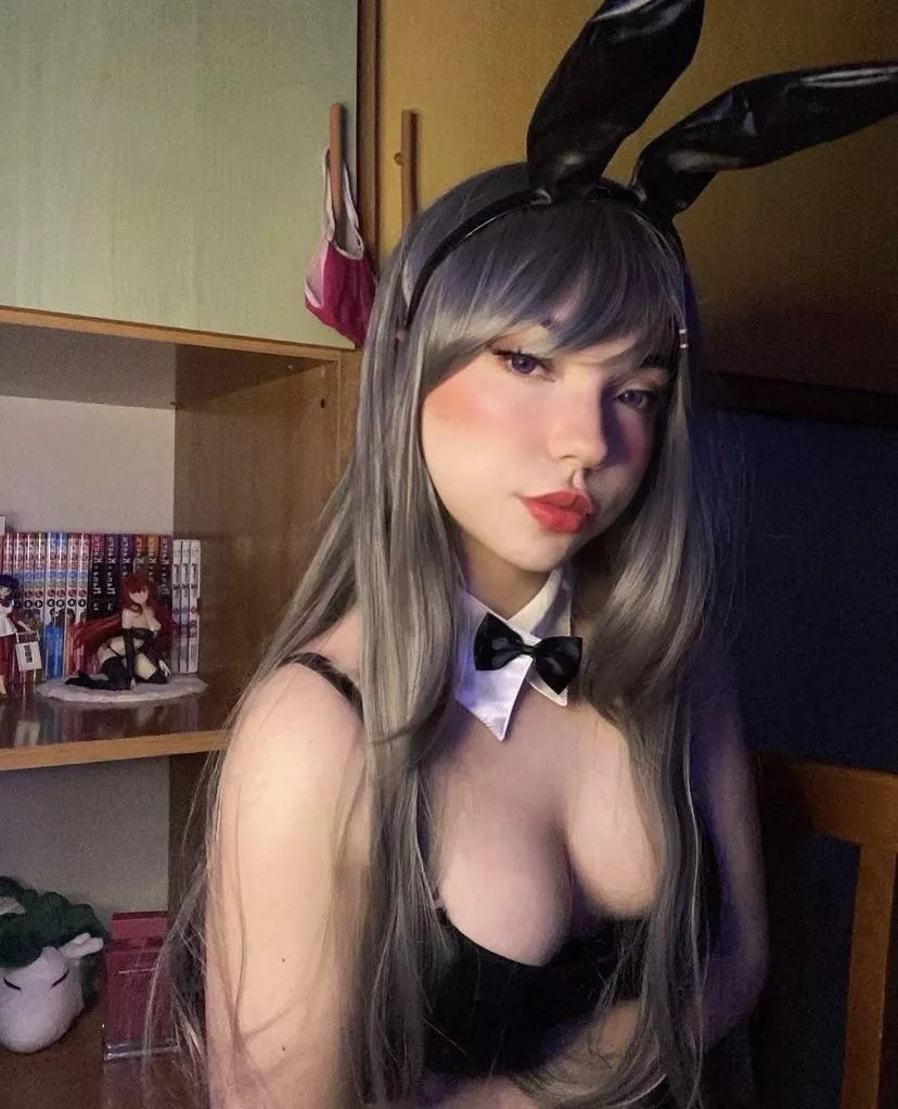 Bunny girl senpai by nyawmilk