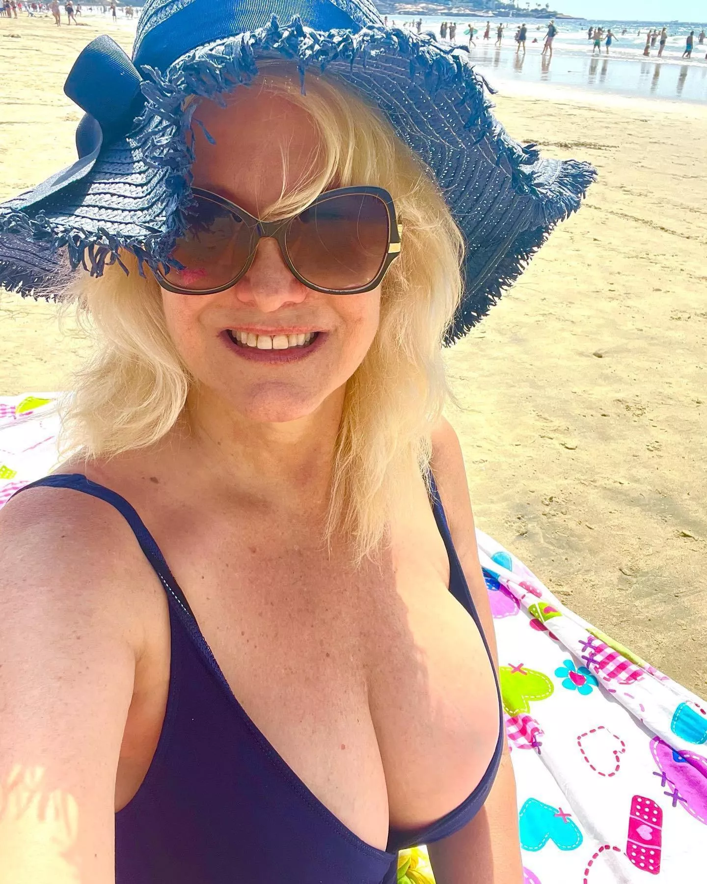 Busty Gilf on the beach