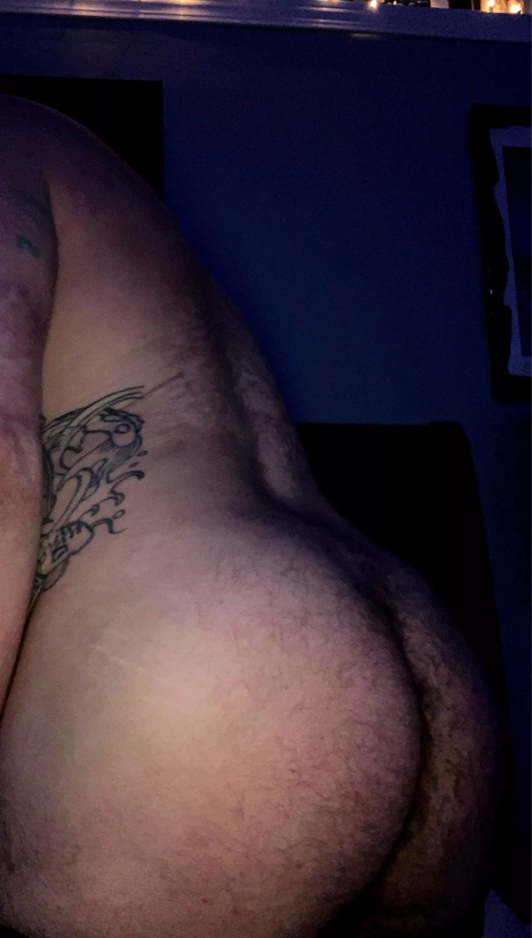 Hairy cubcakes in the dark