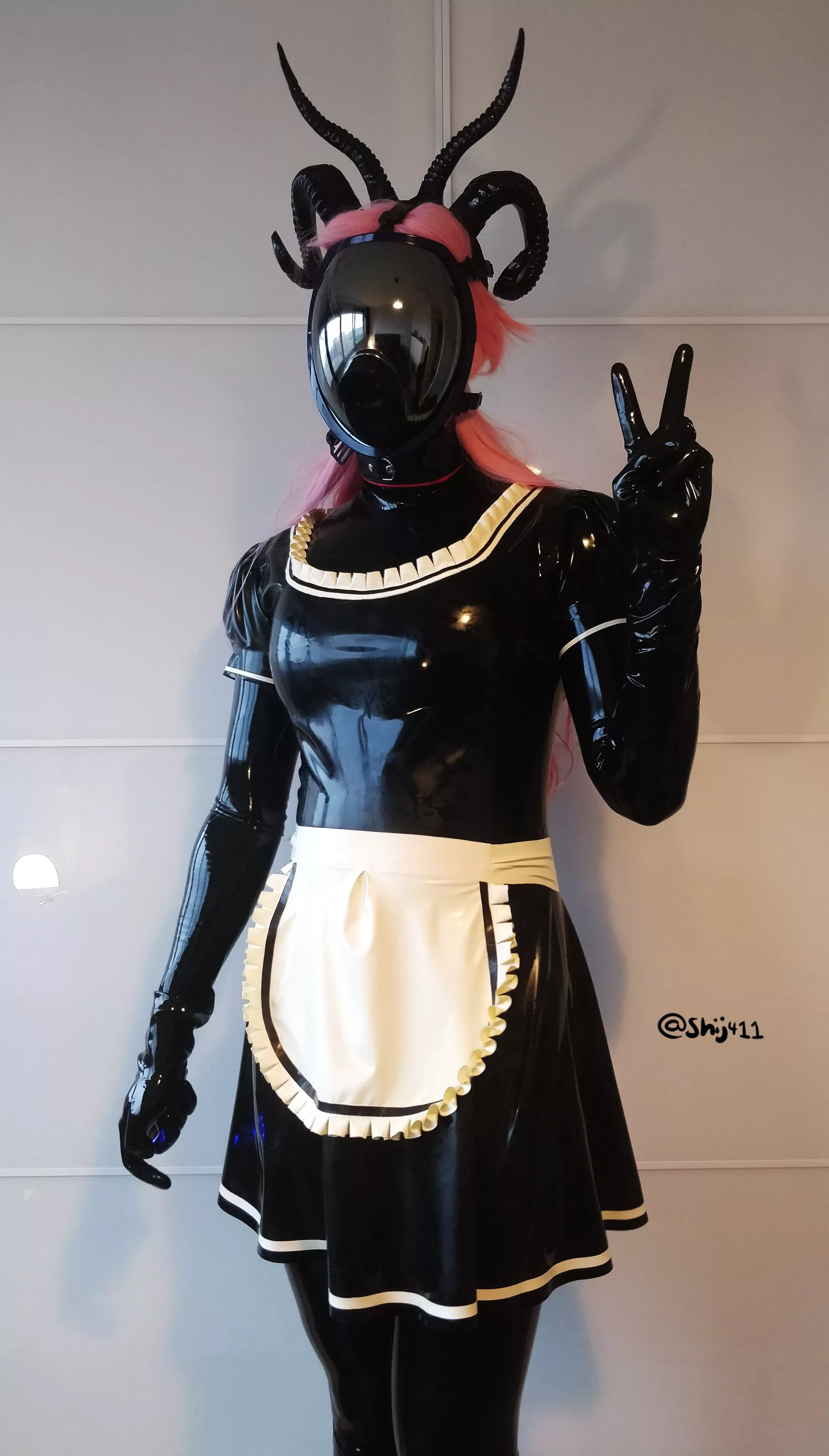 [OC] Love how the latex looks over my body 💜