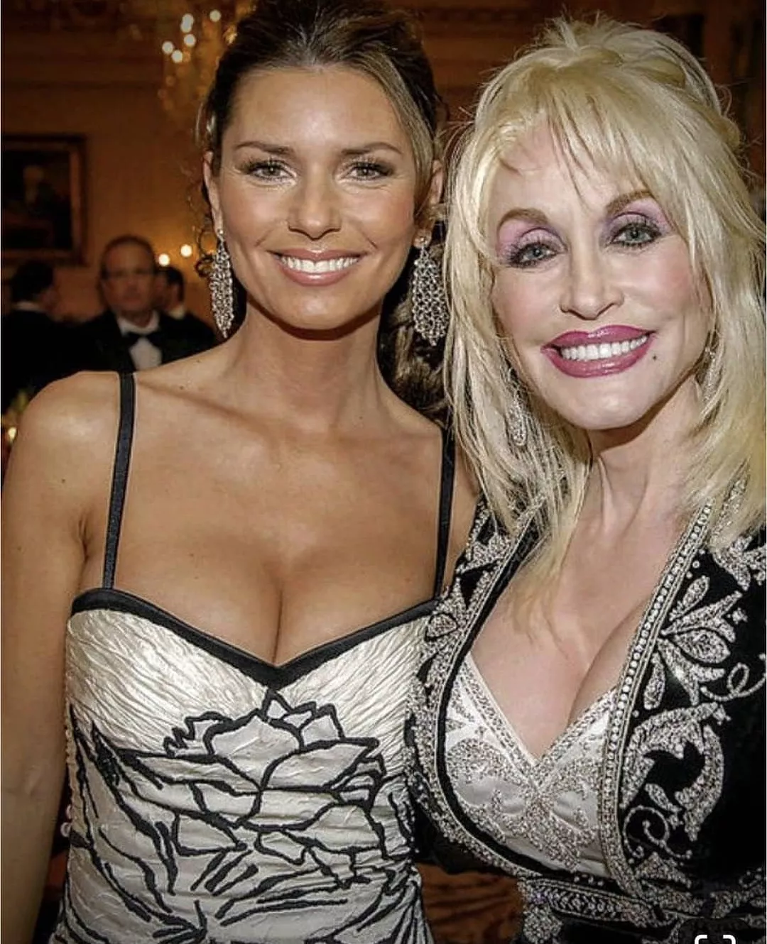 Shania Twain and Dolly Parton