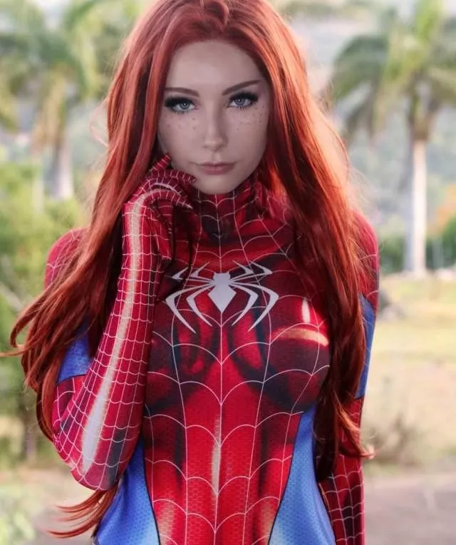 Wouldn't mind getting caught in her web. ðŸ˜ˆ