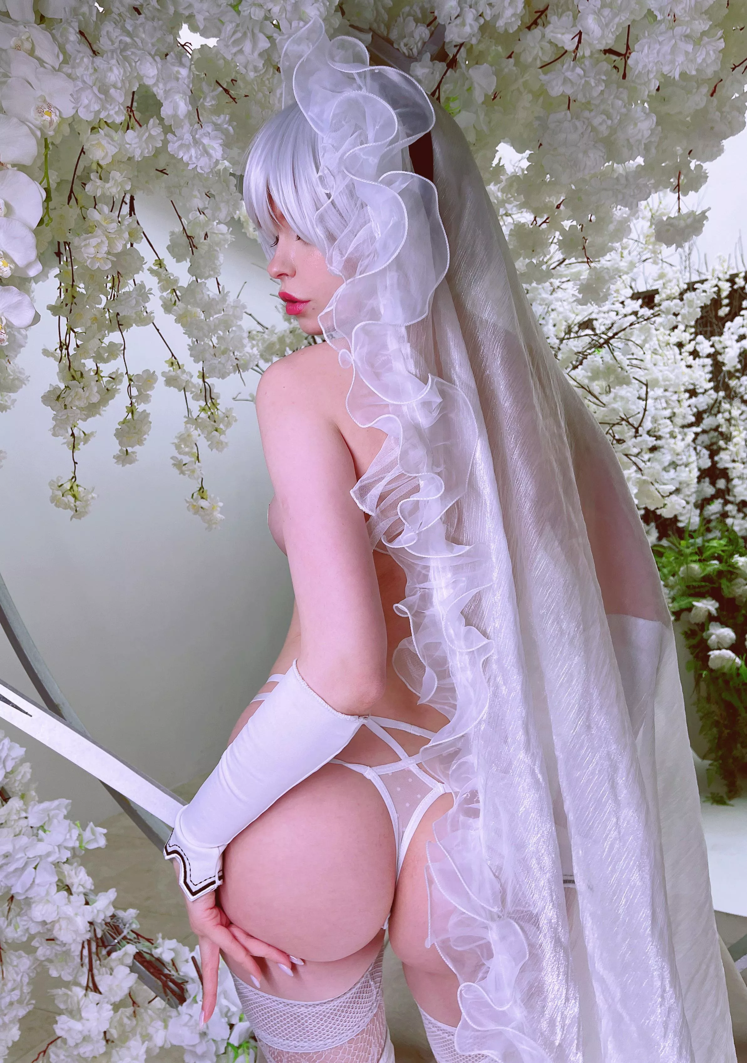 2B bride by Caterpillarcos