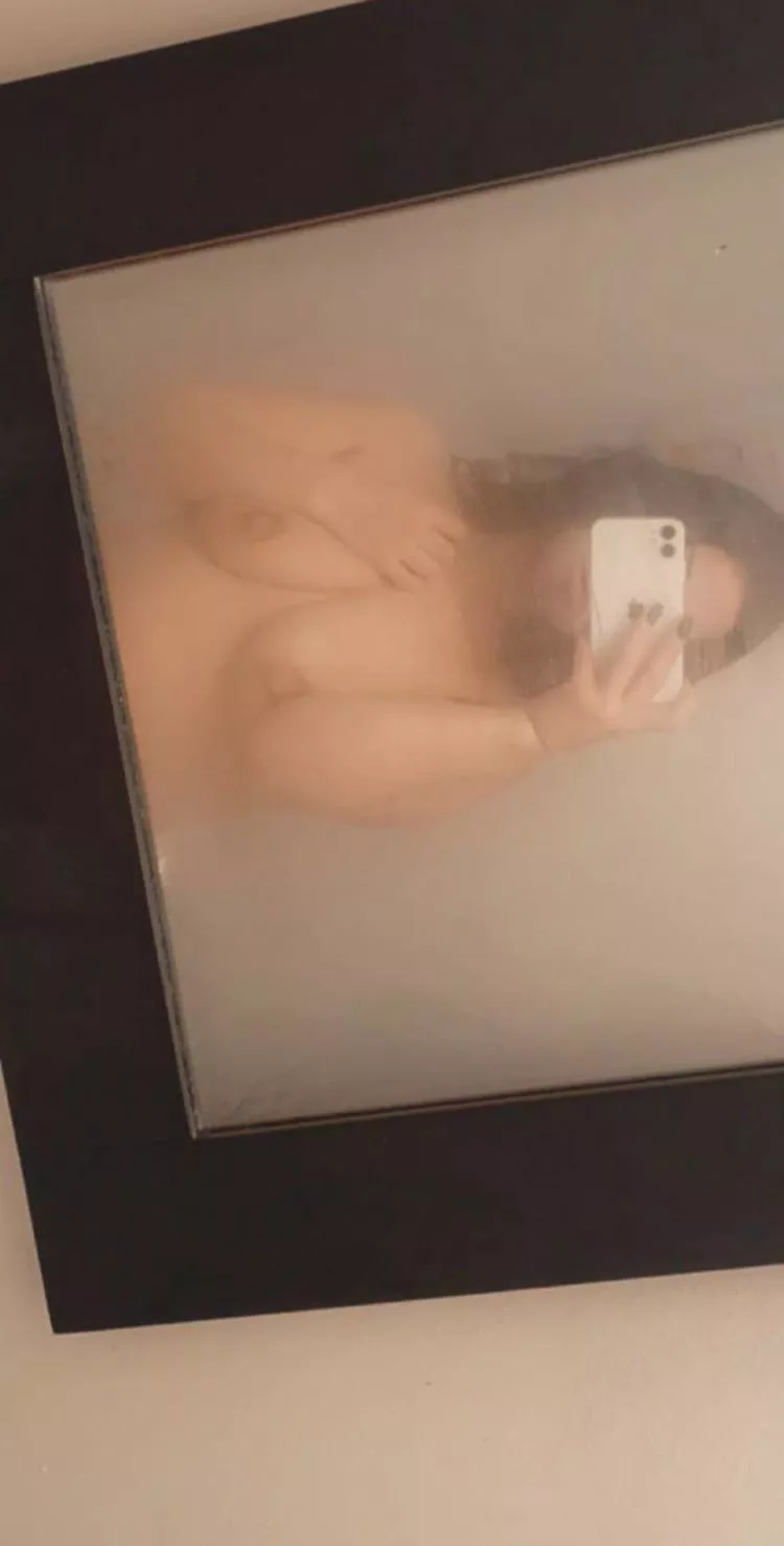 Hey guys this is my first post I hope that everyone like my tits be nice to me