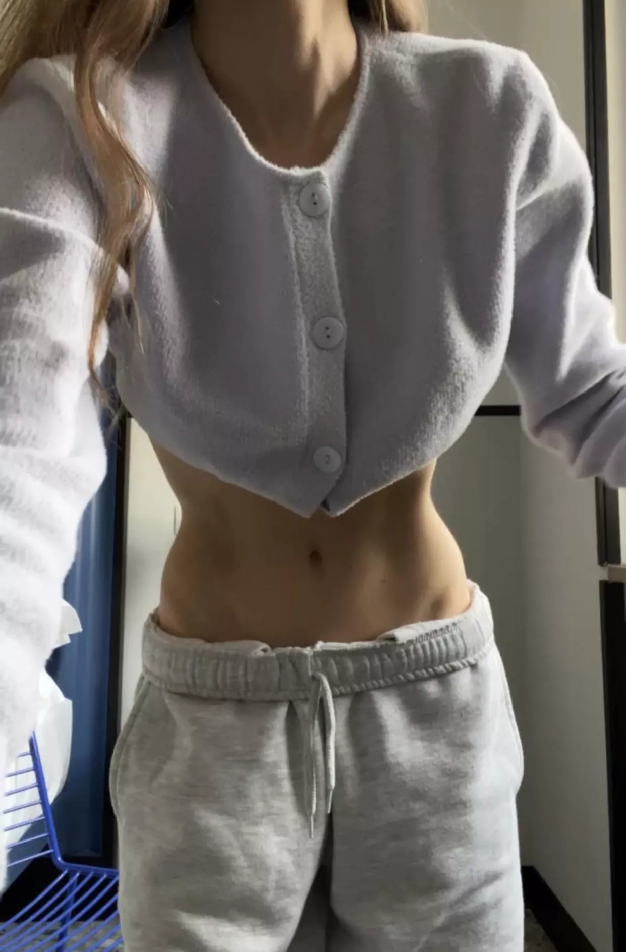 Hipbones appreciation pt1 eheh🐇