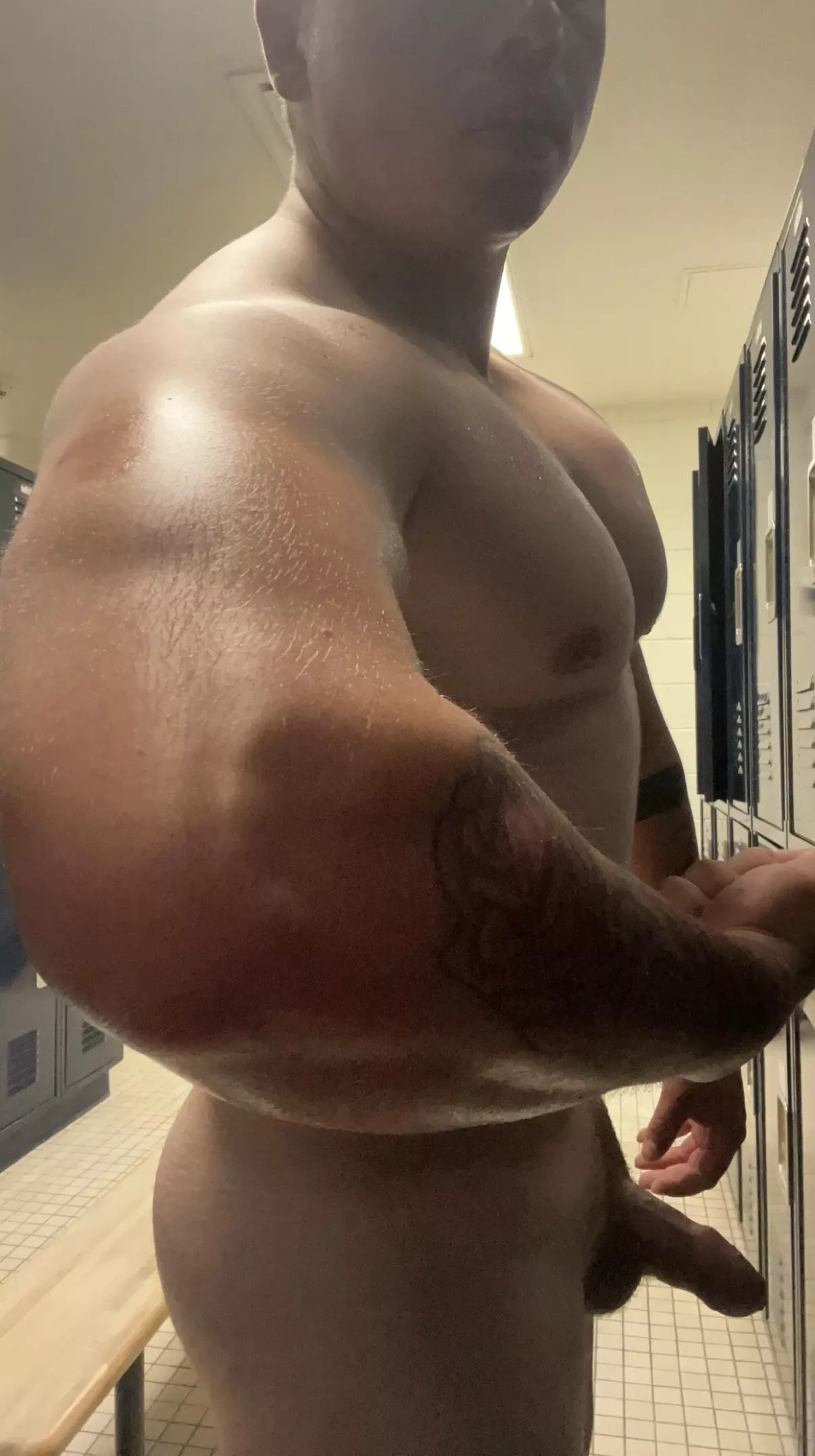 Post workout flexing. DMs open