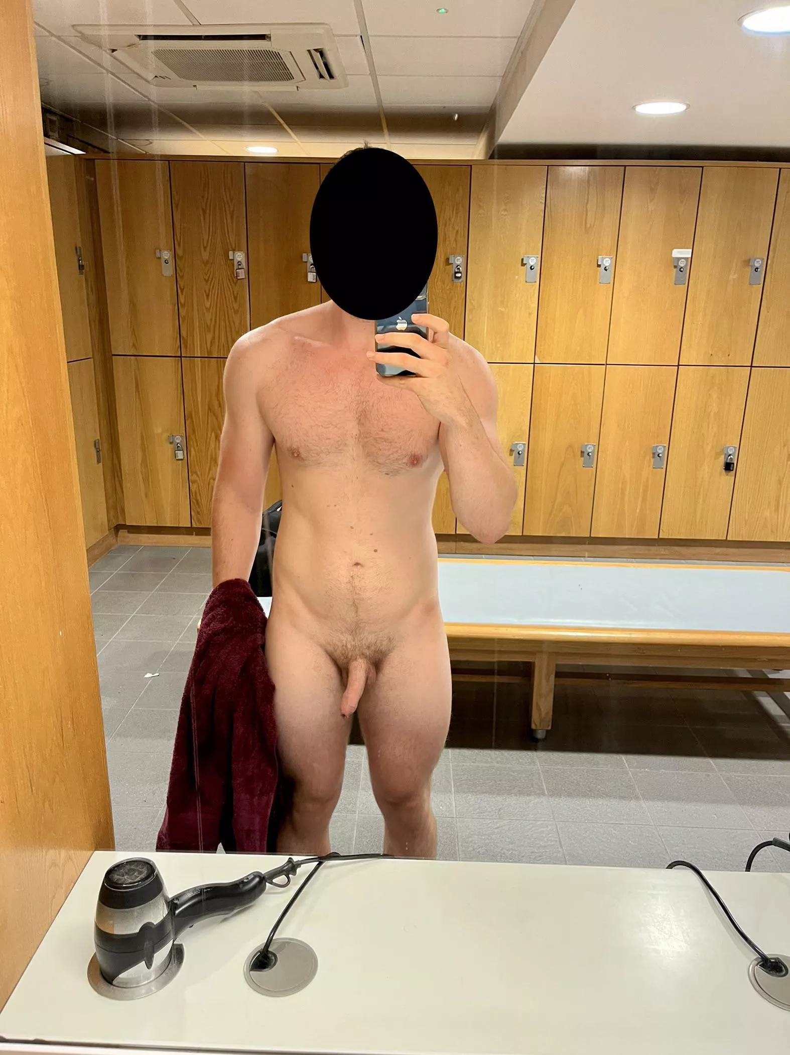 Sneaky locker room mirror selfie