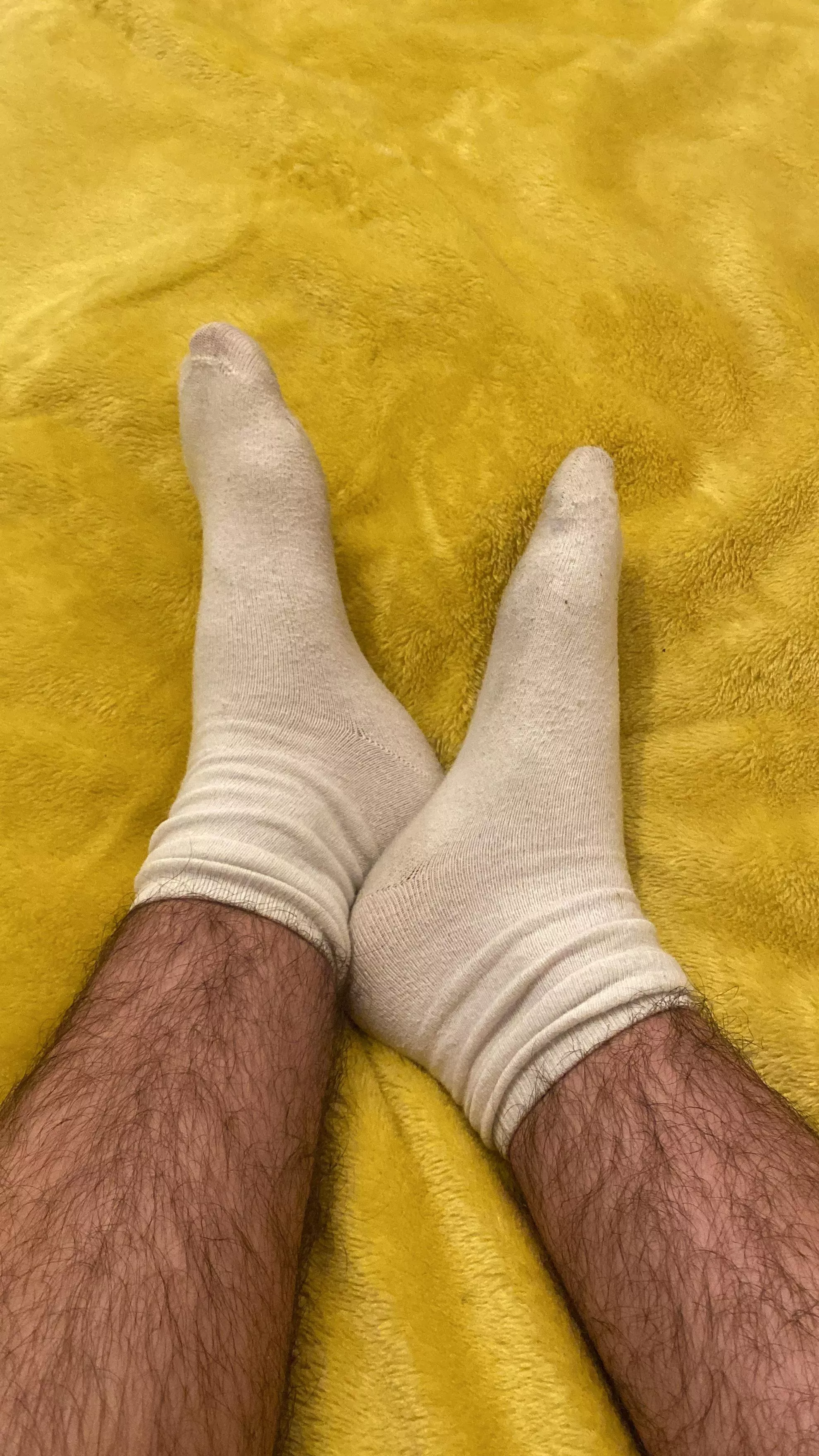 Who wants to take my socks off ? ðŸ˜ˆ