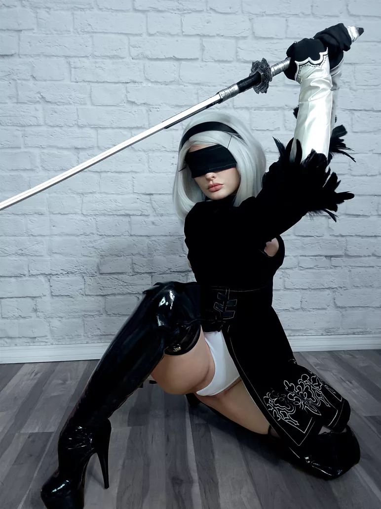 2B by MsDvil