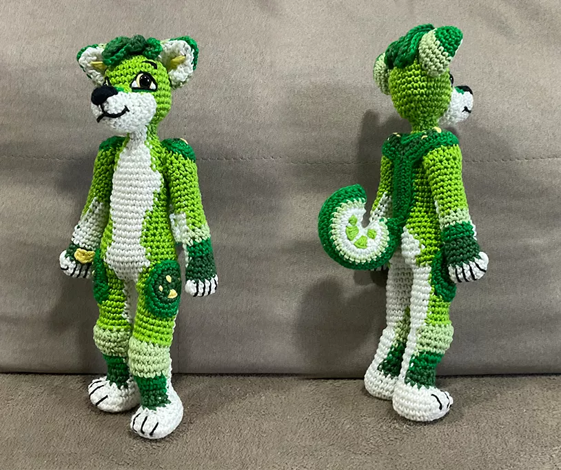 I can create your character in crochet (COMMISSIONS OPEN)