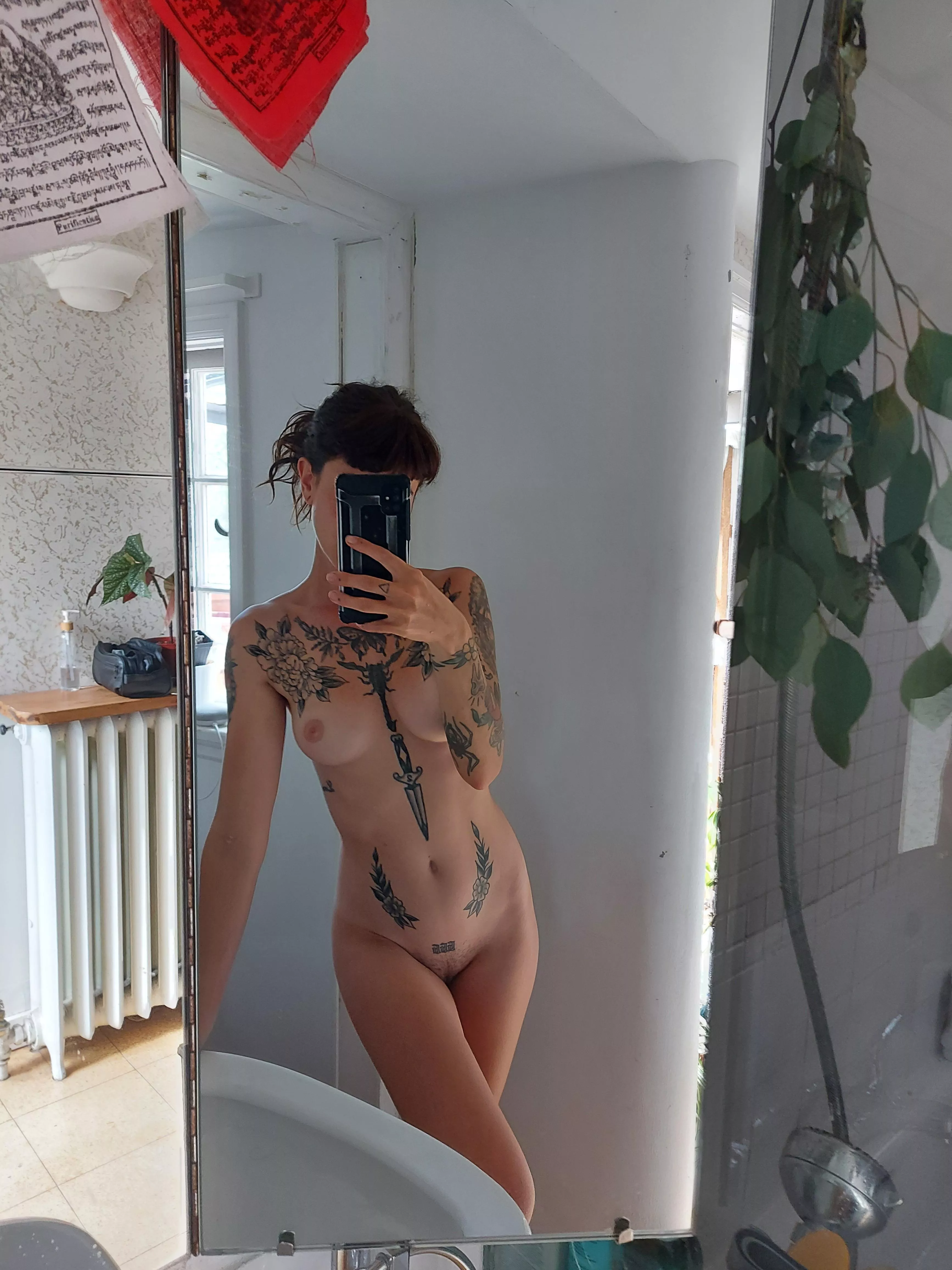 its a nude mirror selfie kind of day