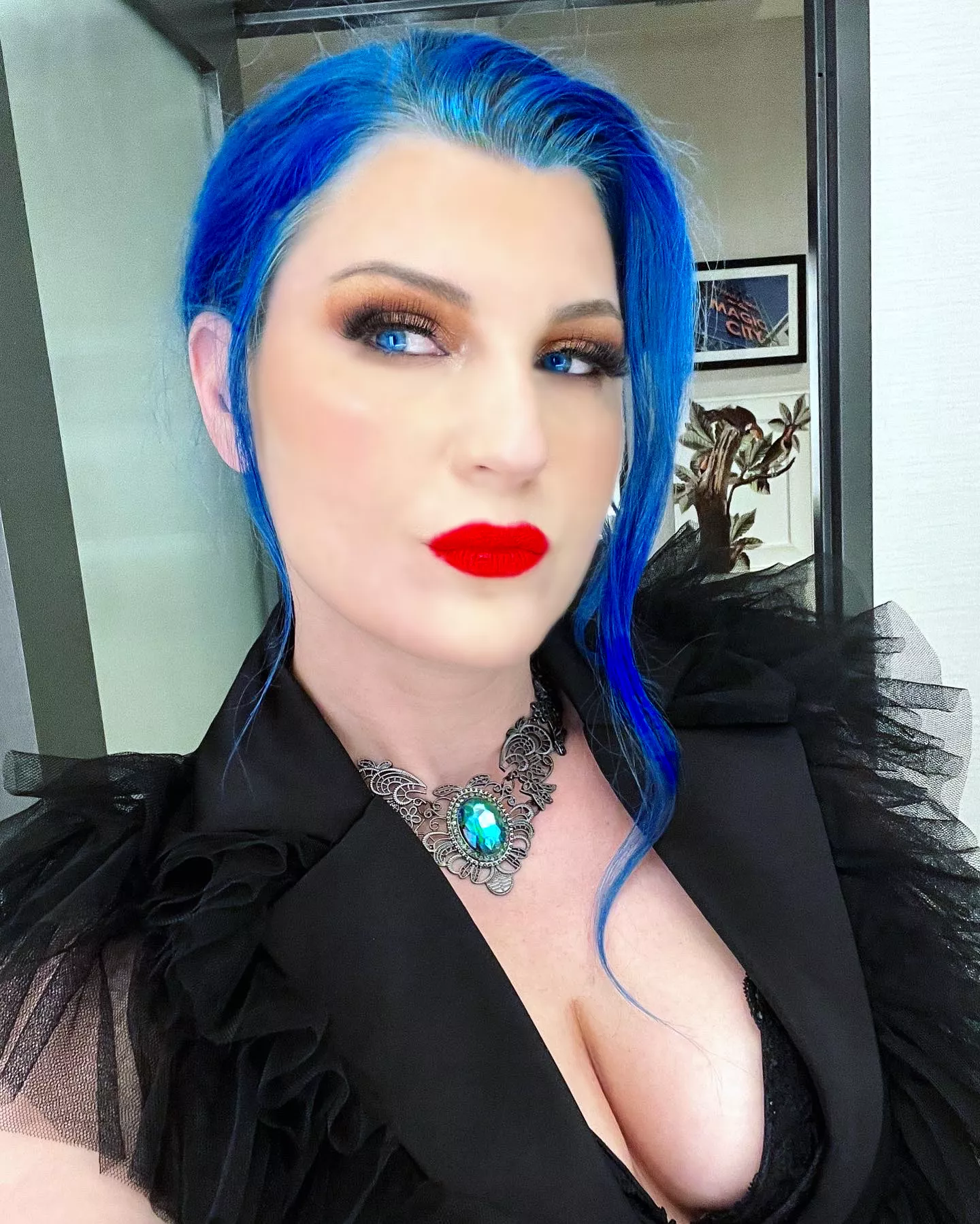 Leva Bates, High Class Escort