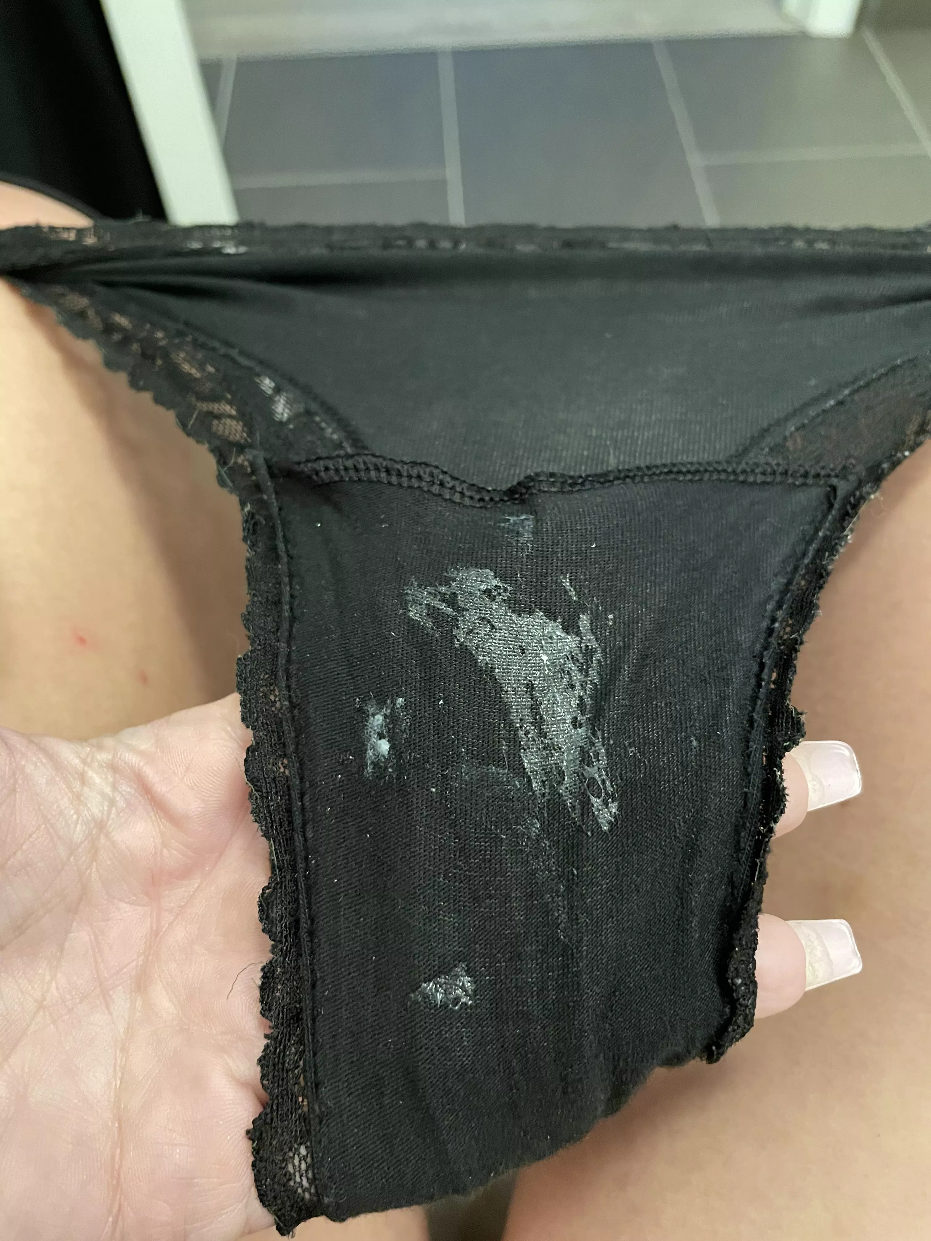 [selling] Iâ€™m real wet for wet Wednesday!