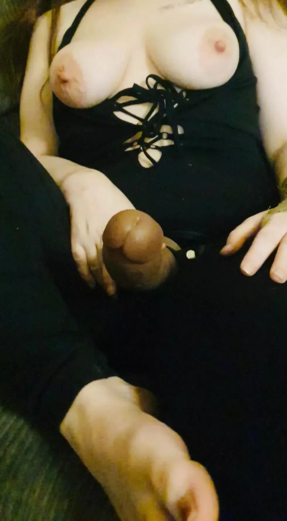 GET ON YOUR KNEES, SLUT. [domme]