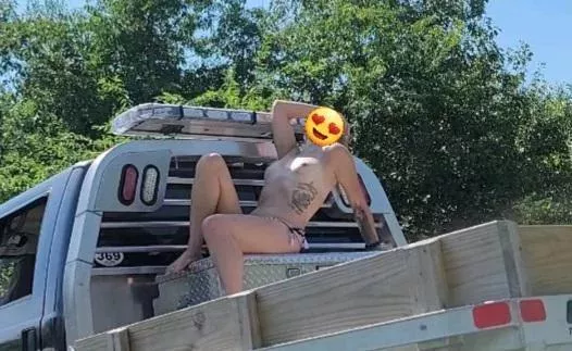 My best [F]riend went on vacation, figured I might as well use his truck while he was gone!