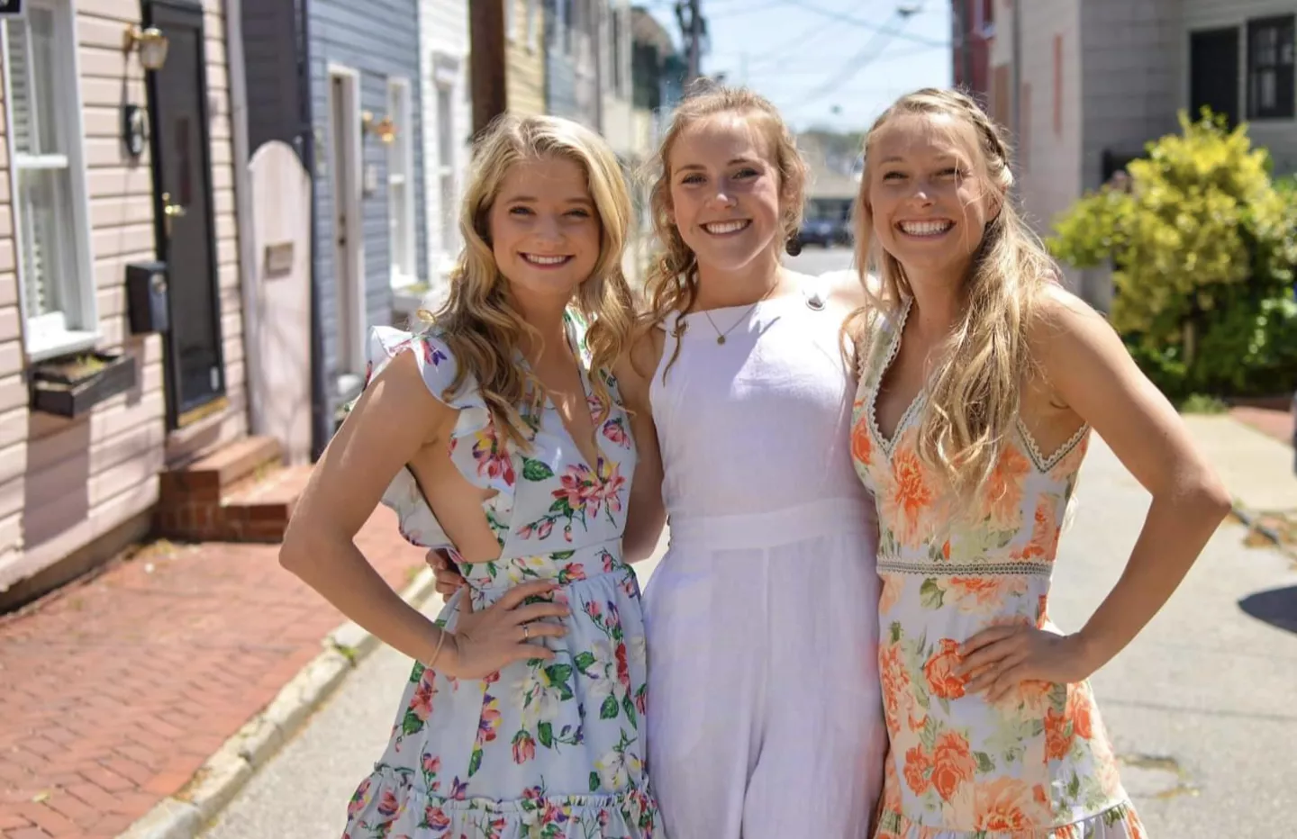 Three blondes out for the afternoon.