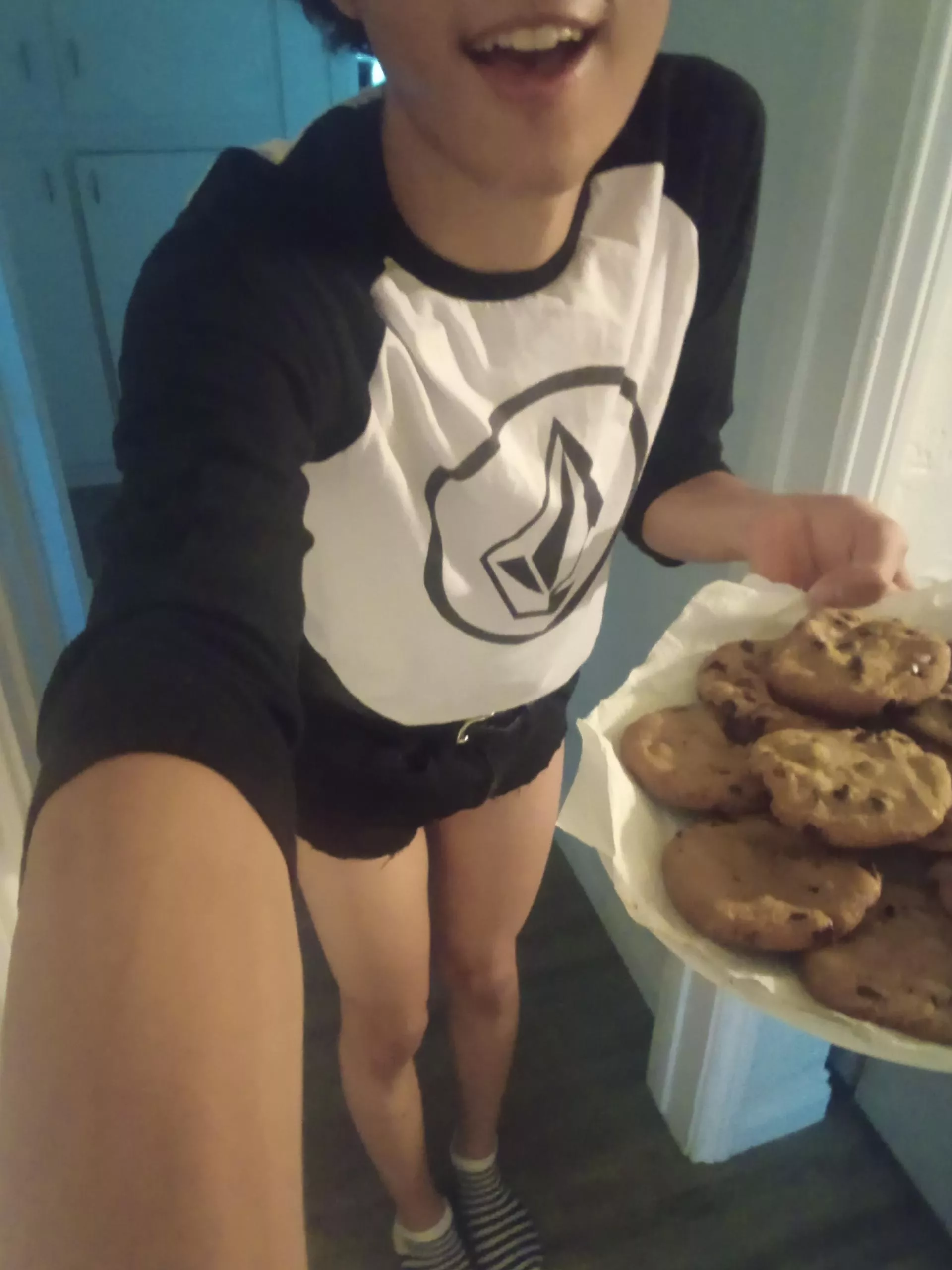 You most have done something nice to have your femboy bf welcome you with cookies ðŸ˜Š