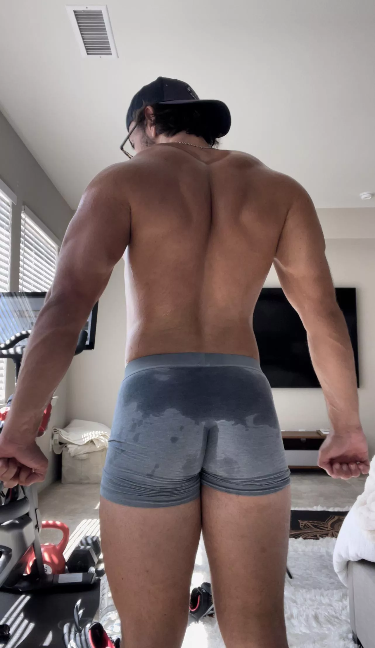 lick this ass sweat😏