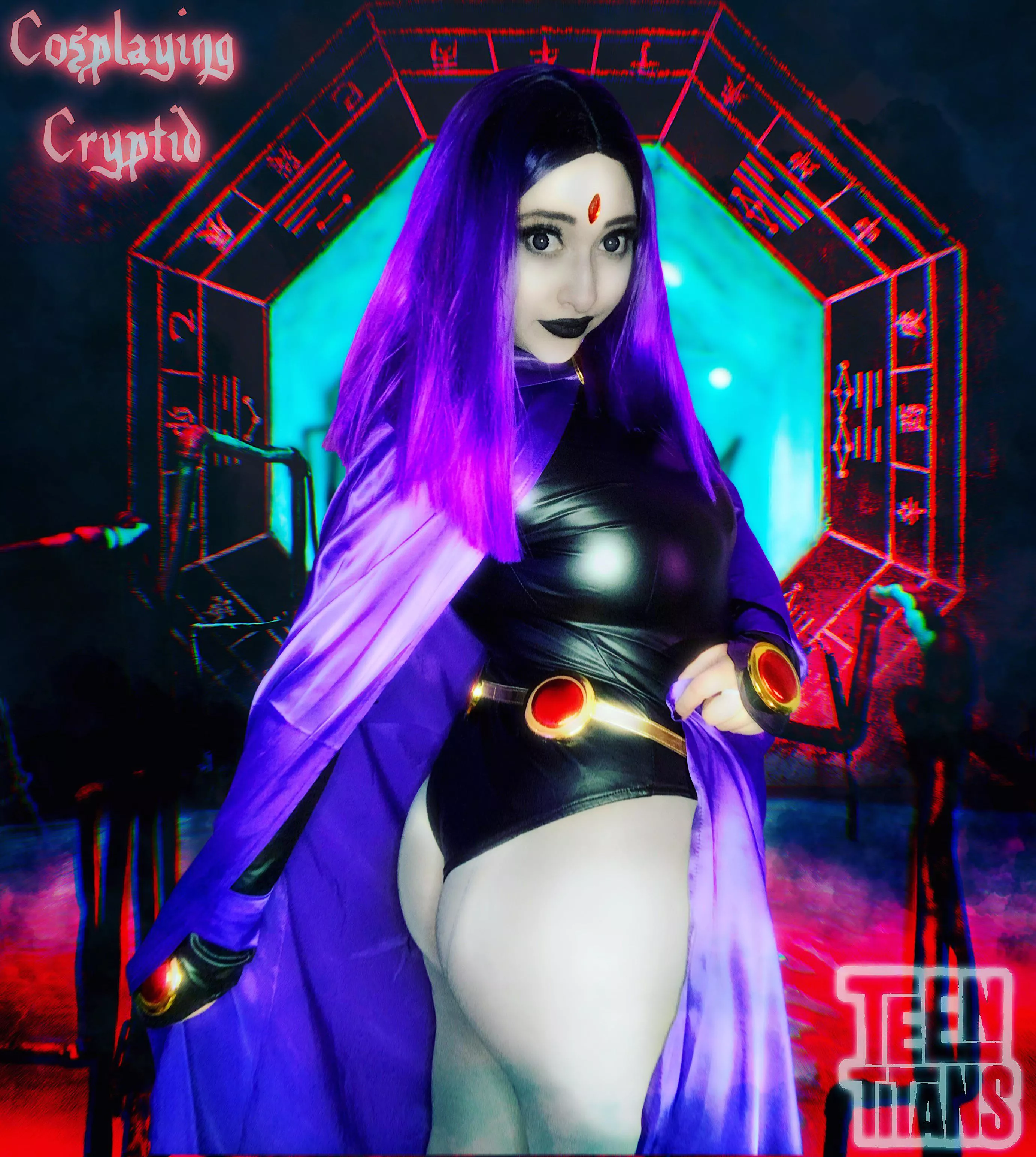 Raven [Teen Titans] (Cosplaying Cryptid)