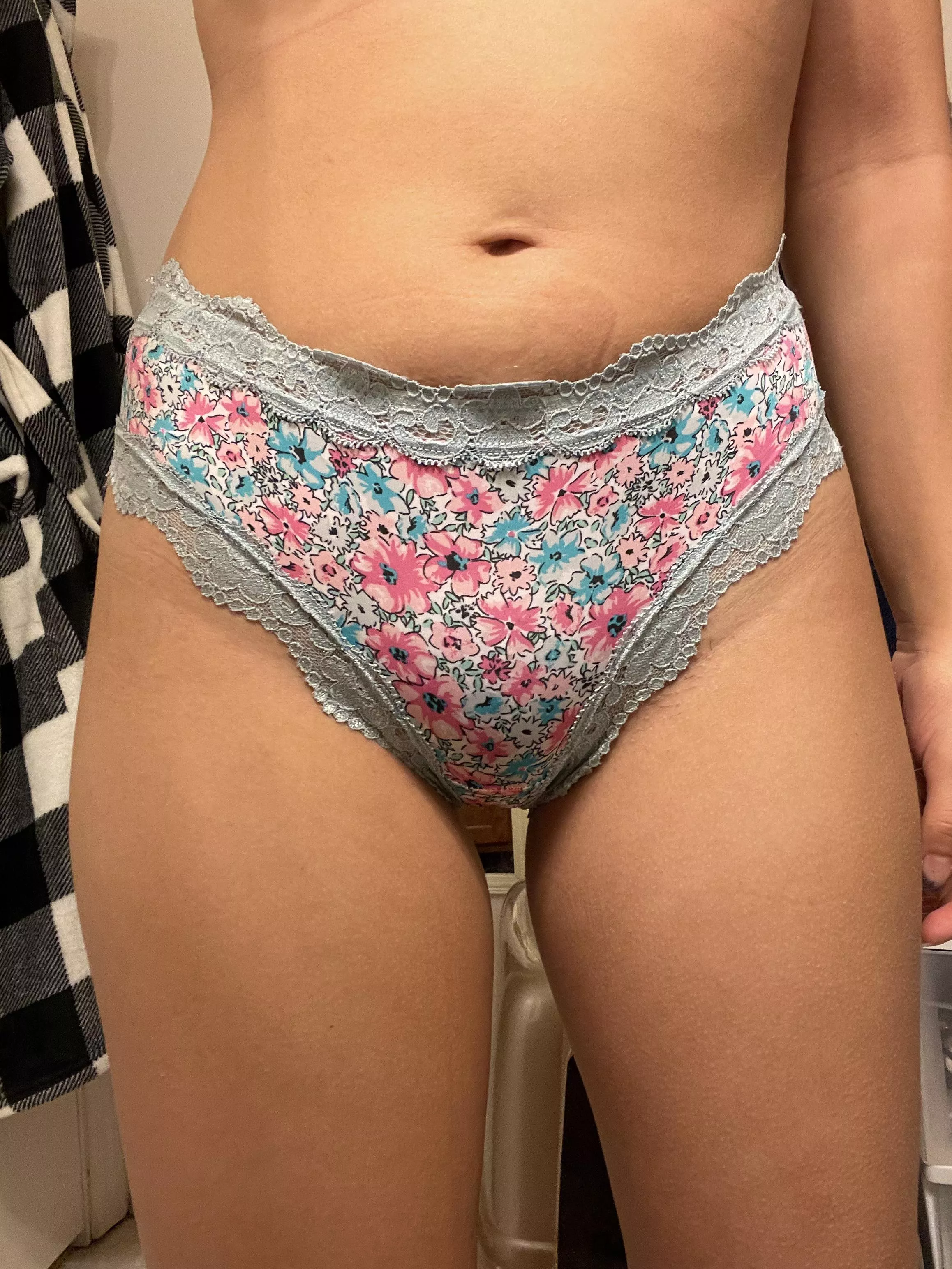 [selling] lots of bras and panties for sale! $30 each message me for more ðŸ’™