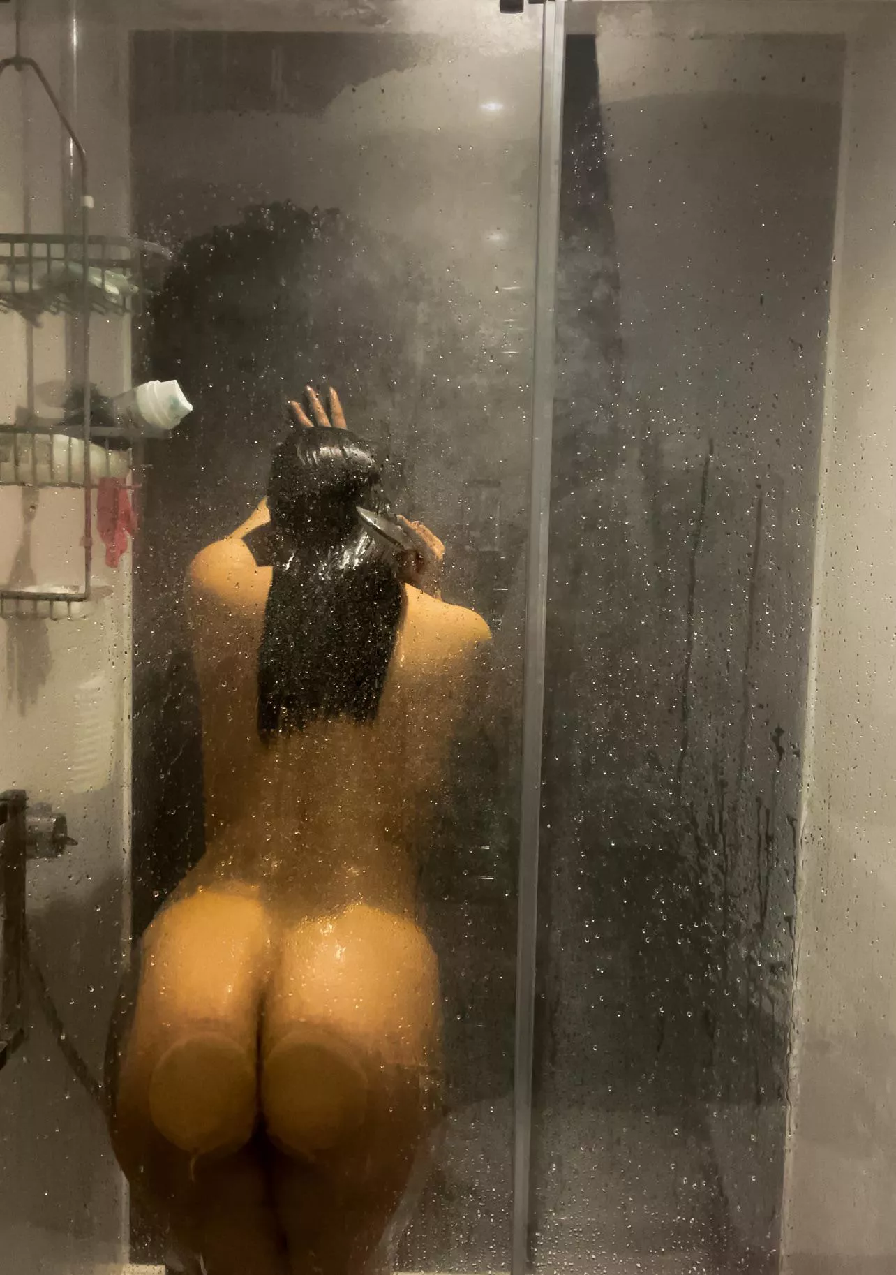 Who likes shower butt pictures ?