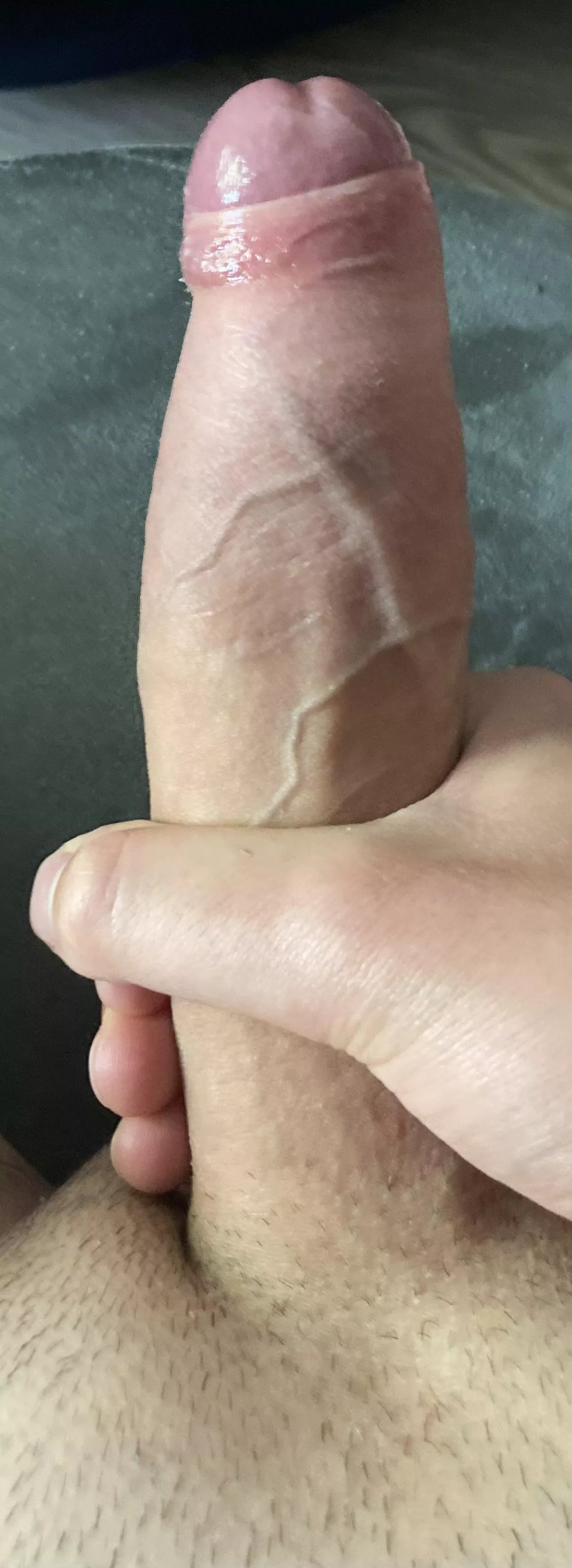 [19] Thick and veiny…