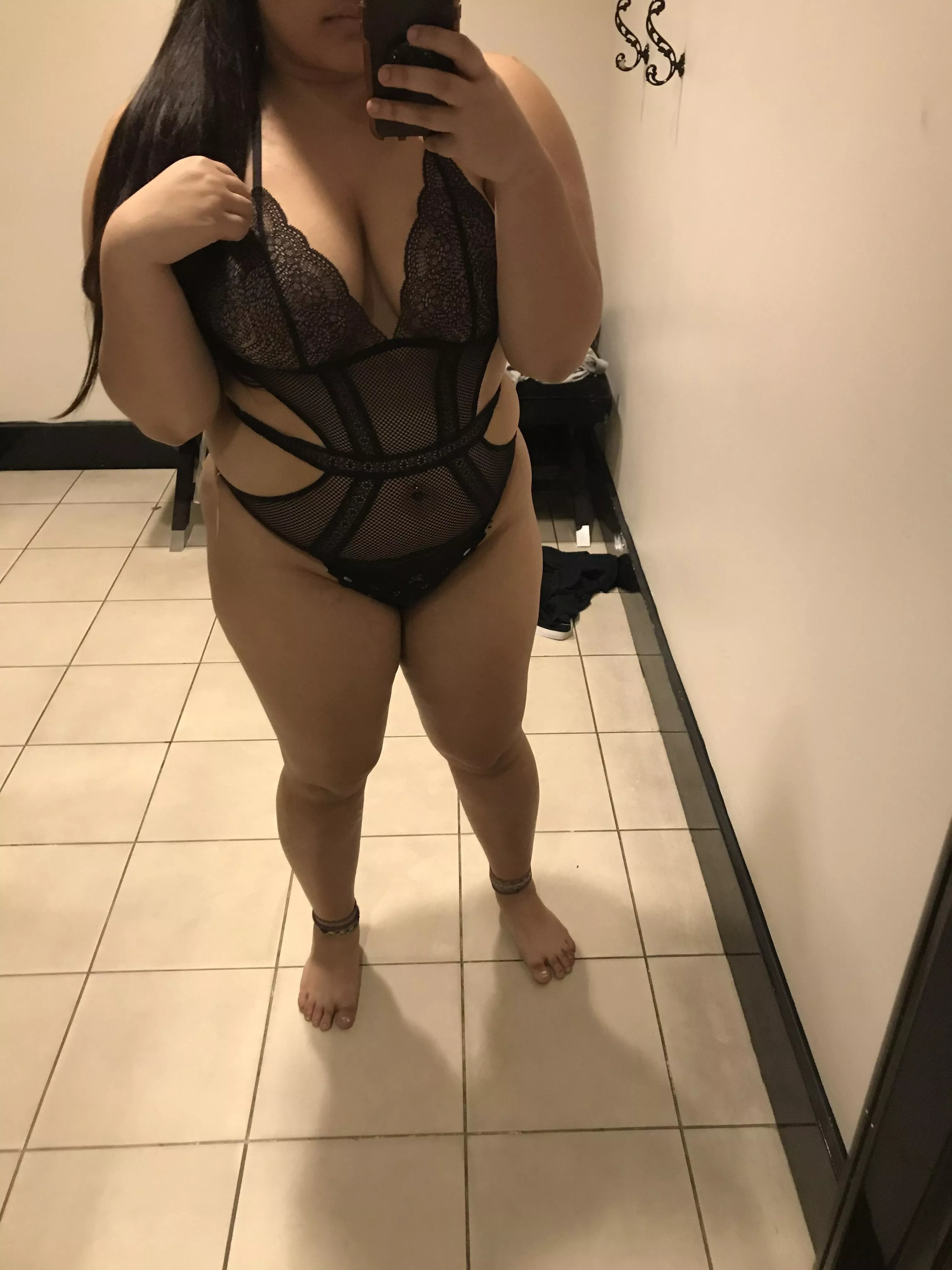 Any lingerie pics to trade