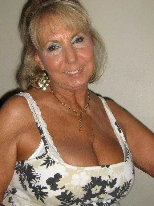 The sexy gilf next door