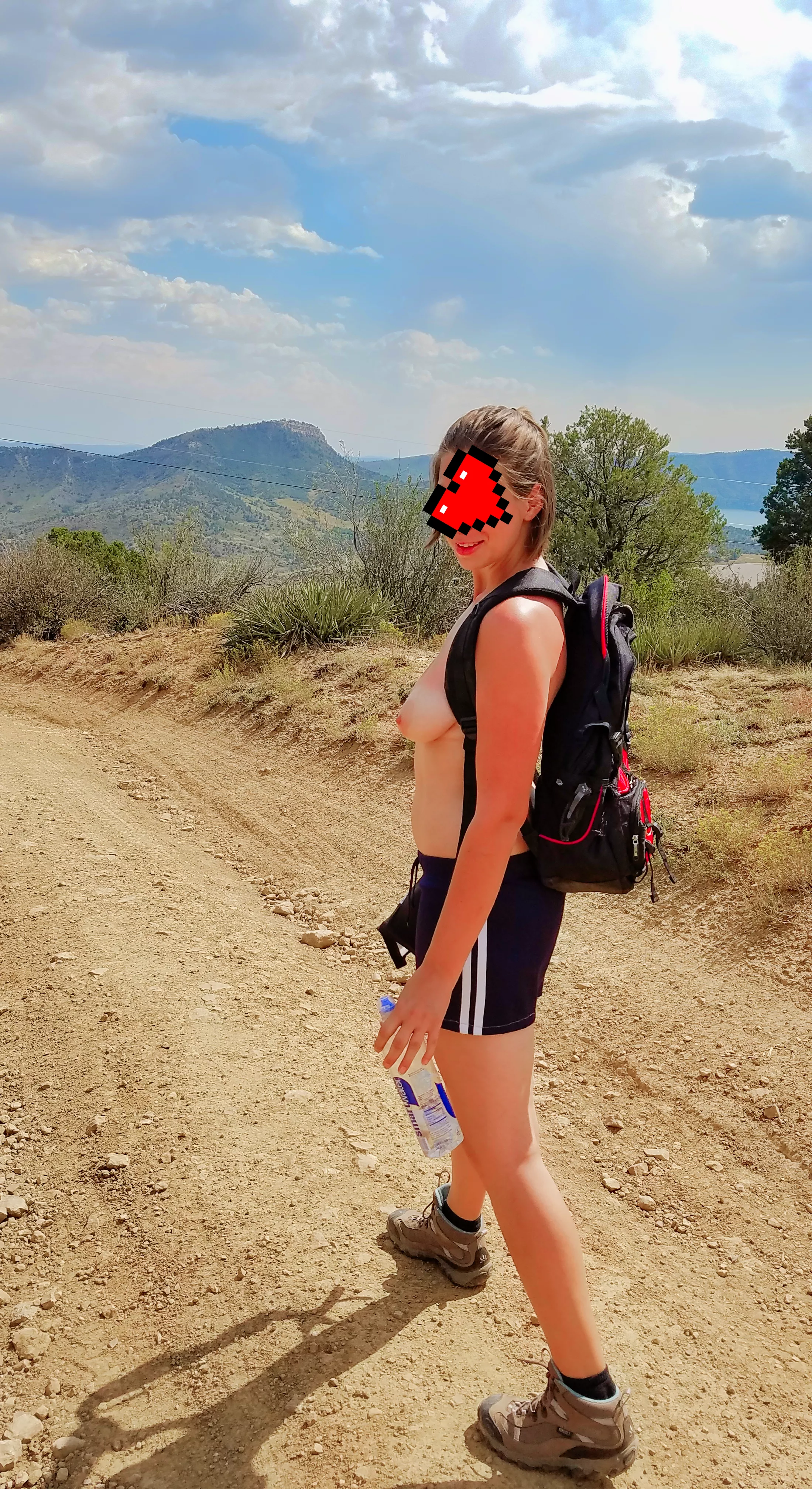 Who's up for a hike? [F] 6'1