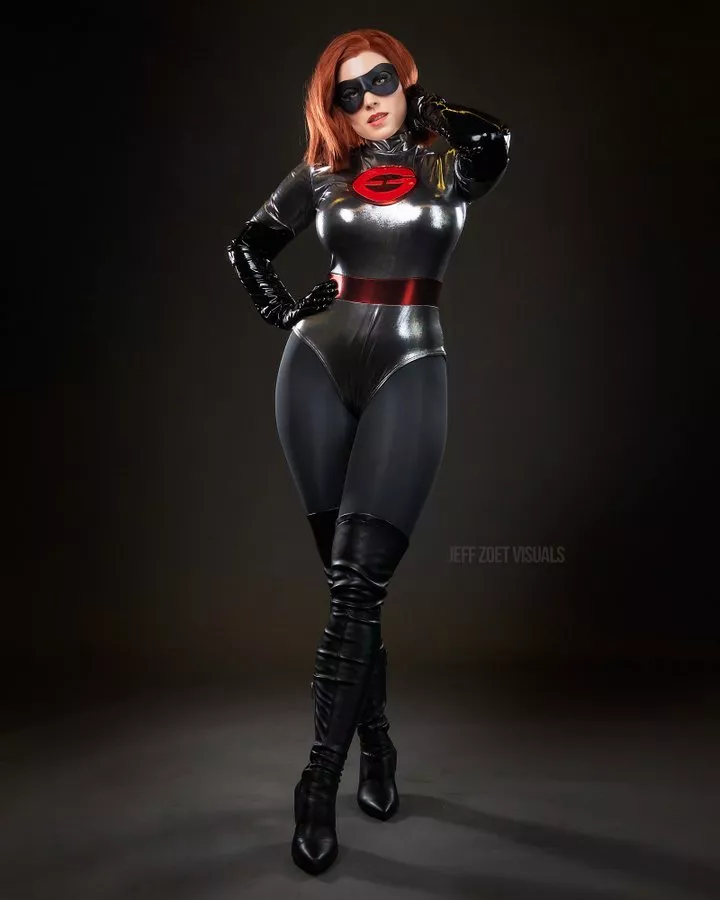 Elastigirl by Samuri Jill