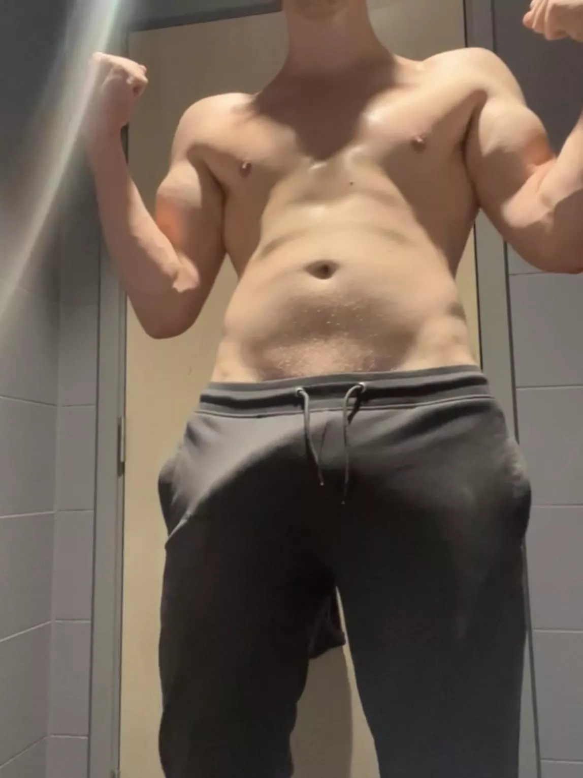 Join me in the changing room ;)