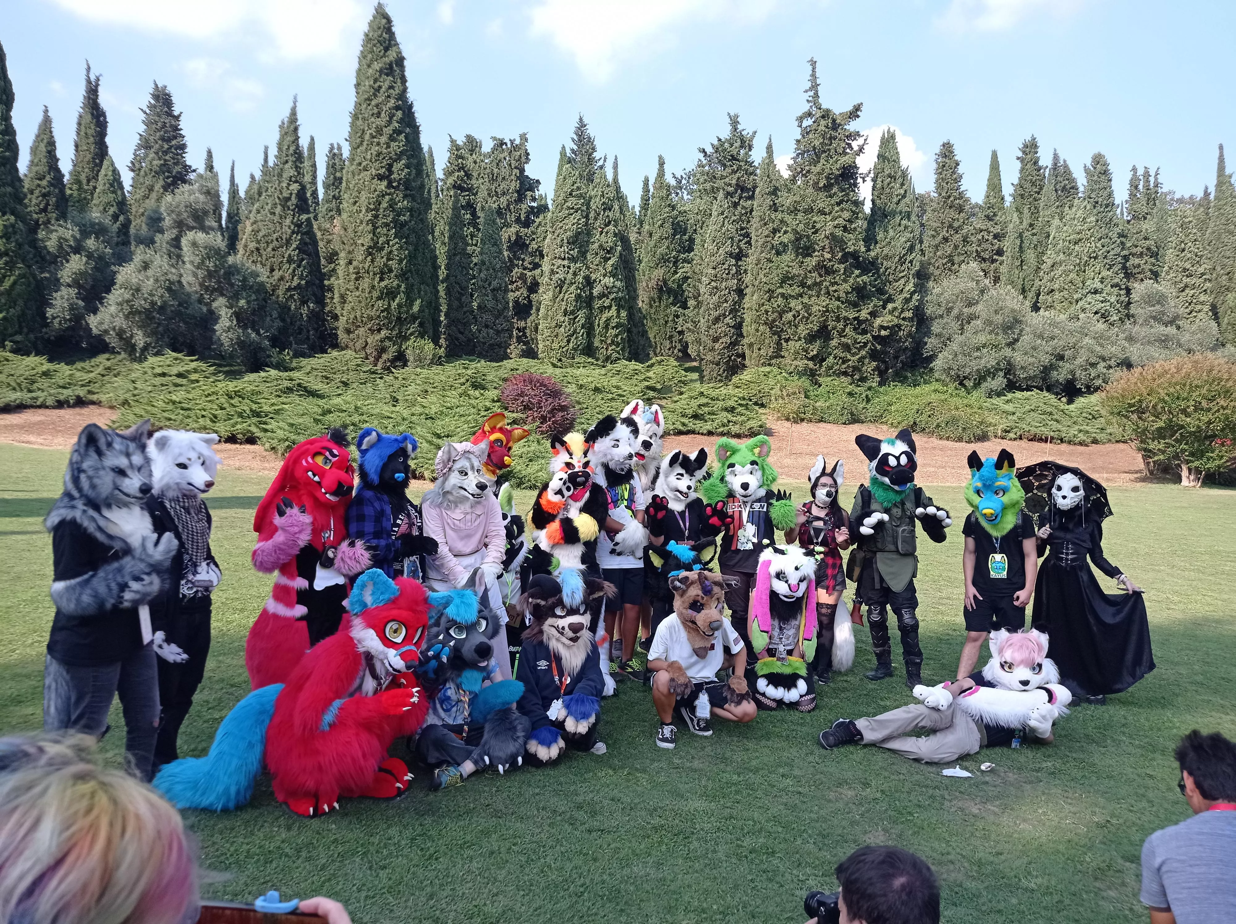 An awesome Furmeet today, i took this photo, wait for my fursuit to come