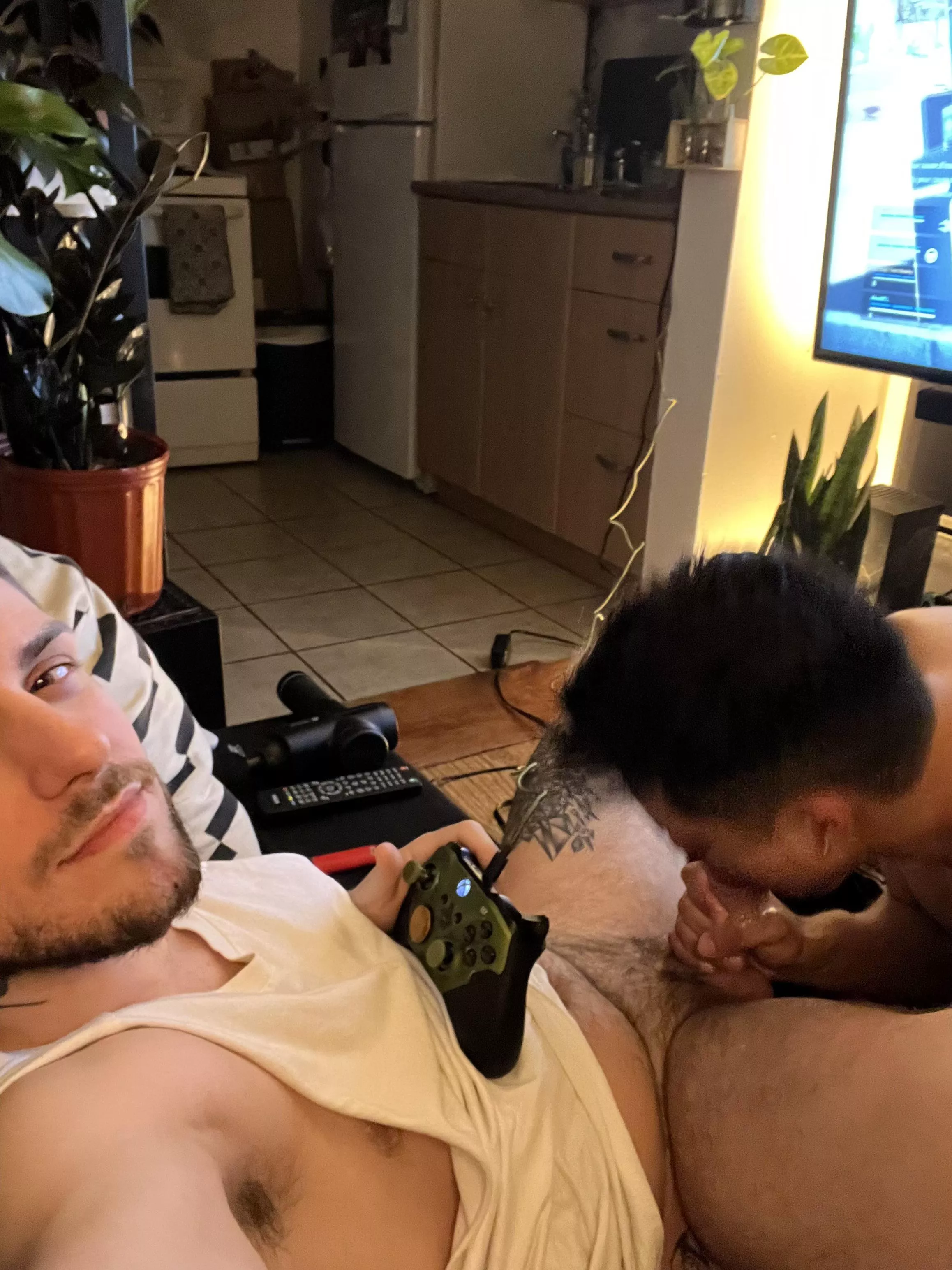 Blowjob + call Of Duty = heaven