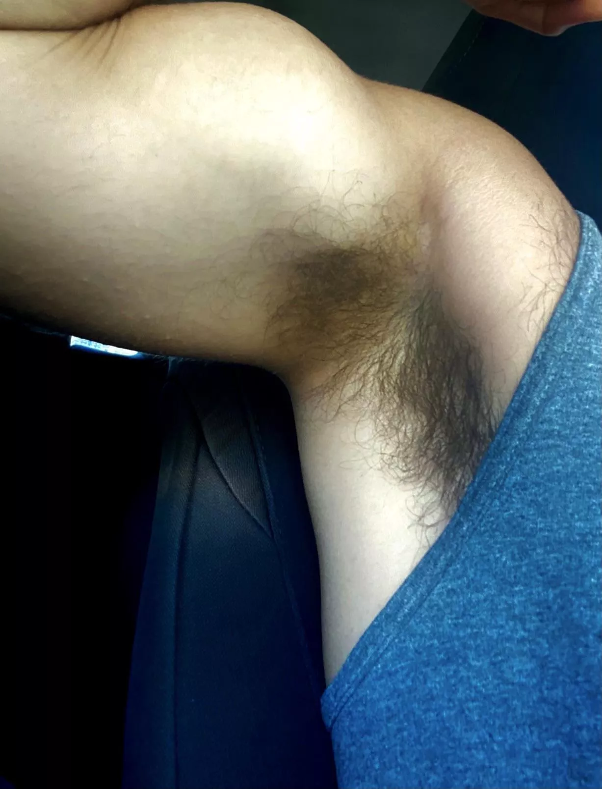 Bury your face in my musky hairy armpits. No deodorant for days all for you. Hit my DM if you want to help me buy something. ðŸ½ðŸ˜ˆ