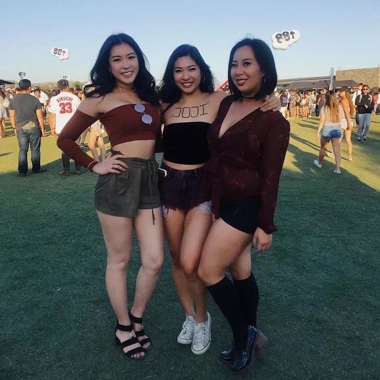 Festival girls