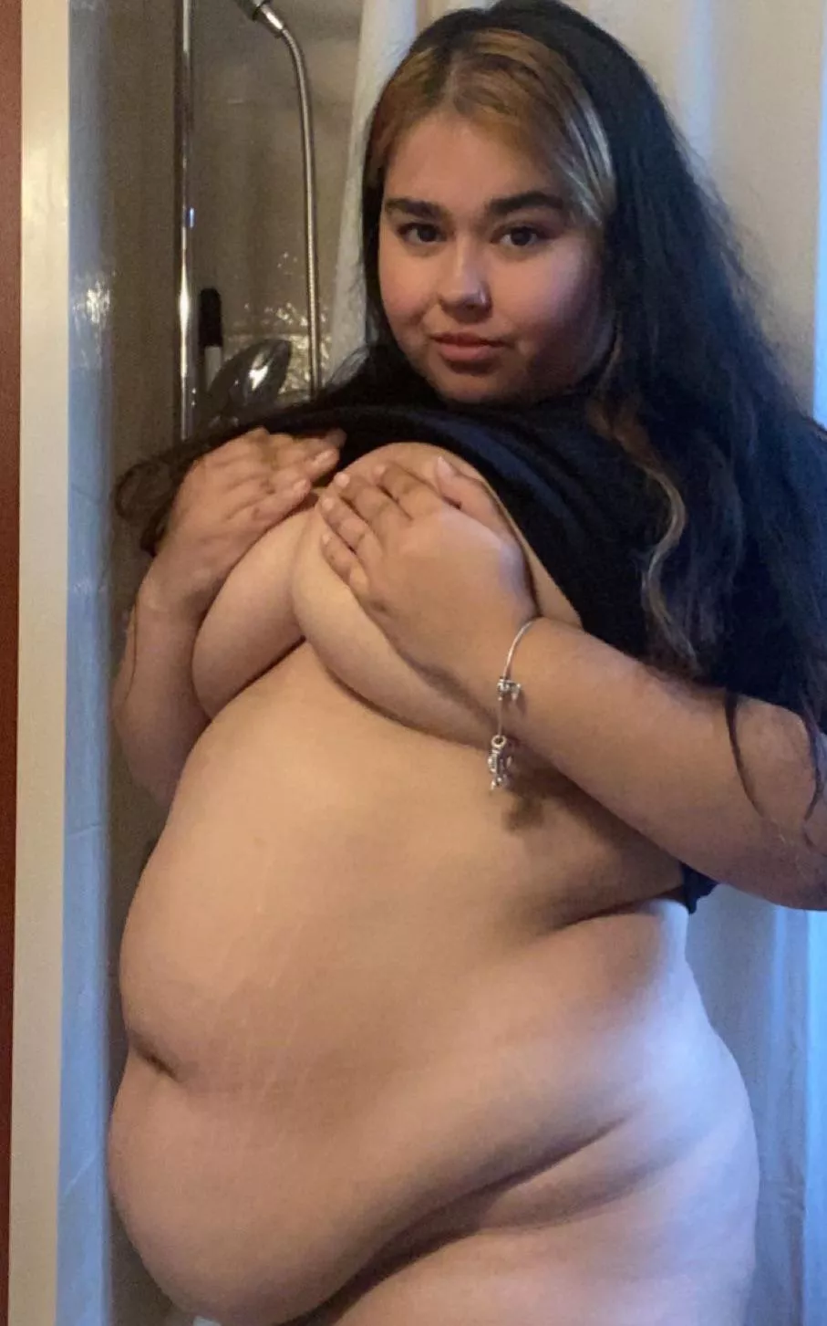 fuck my belly folds?😍