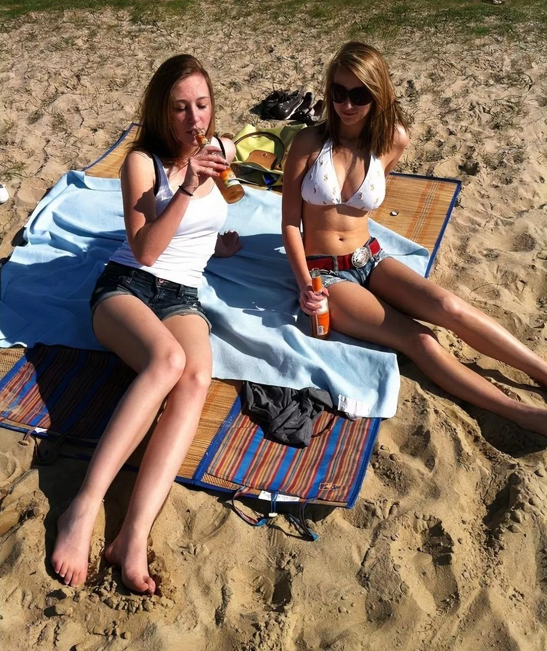 IRTR Sexy beach girls