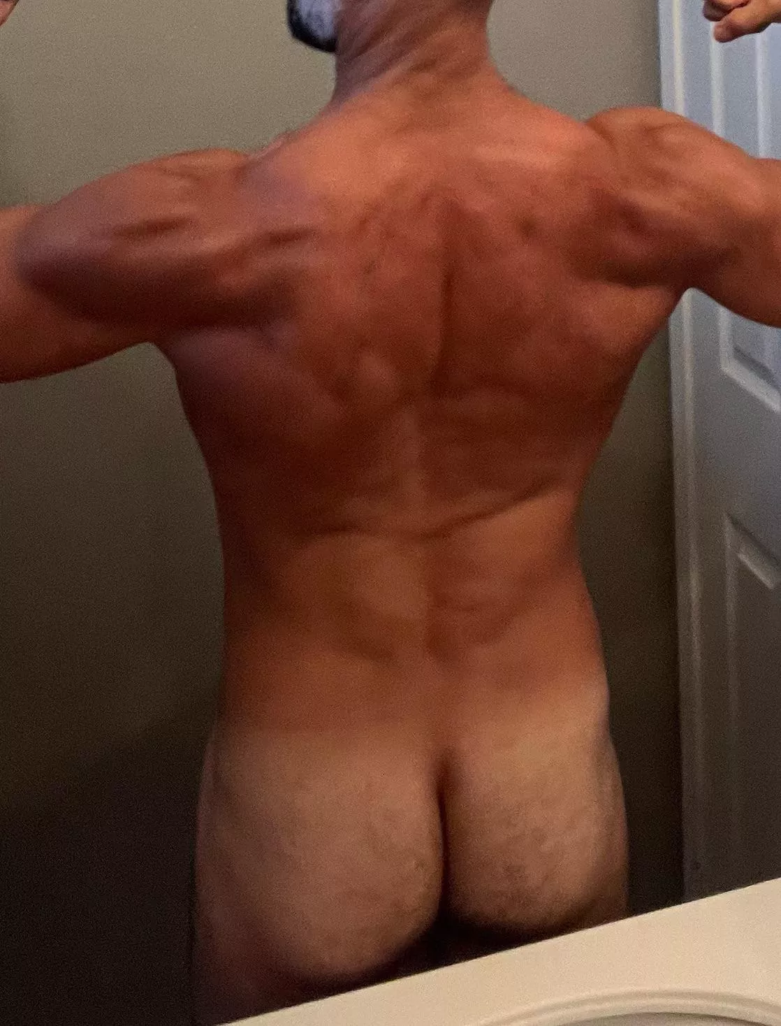 [m] Back pictures are hard to take